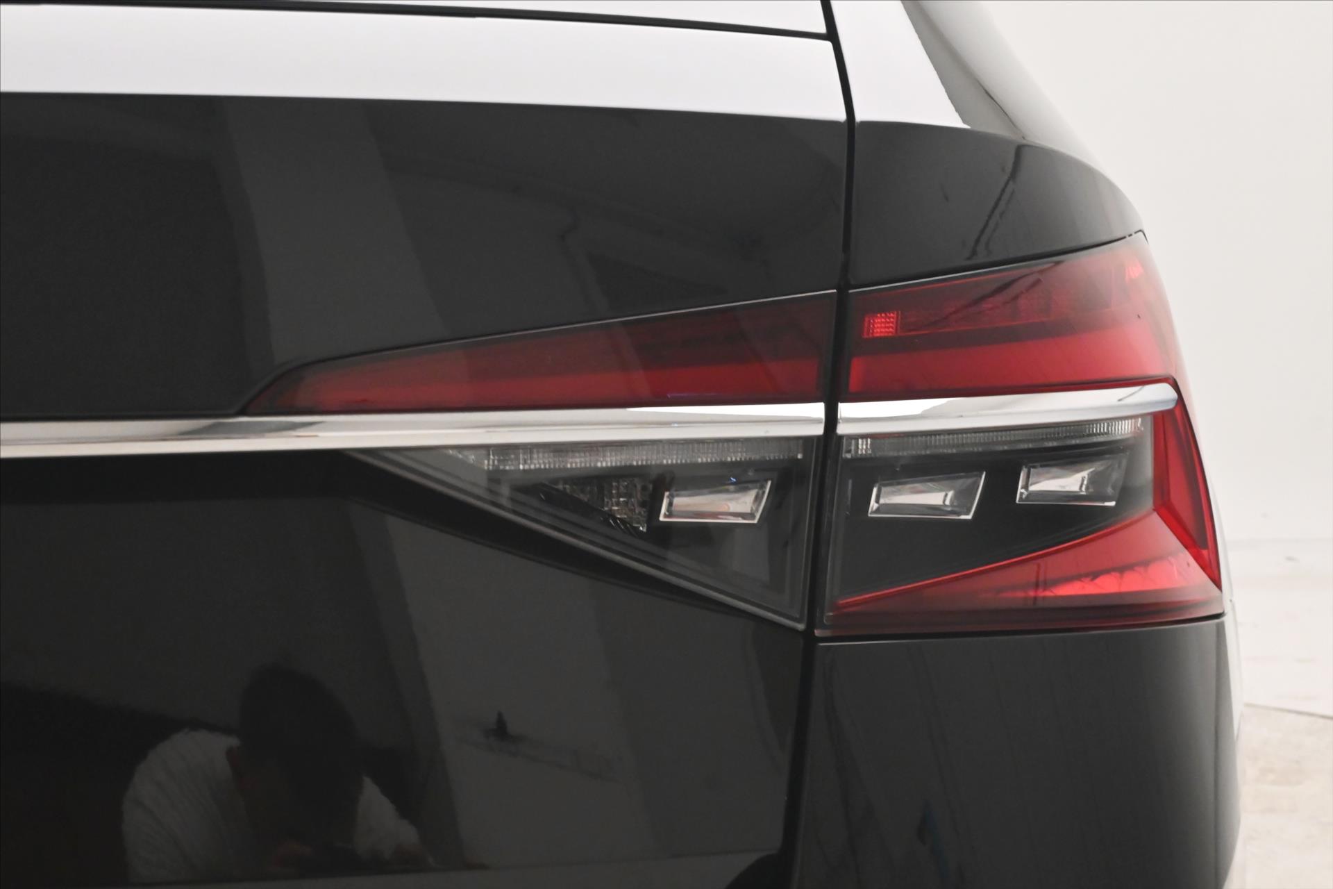 Hlavní fotografie vozu Škoda Superb 2,0 TDI 110 kW DSG Style Záruka až 5 let (31)