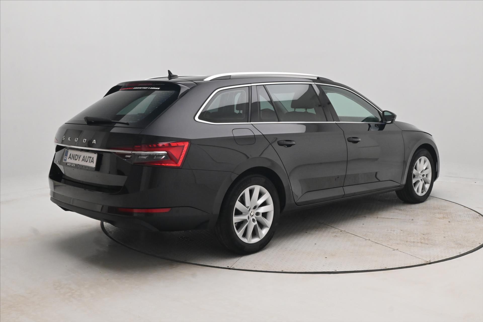 Hlavní fotografie vozu Škoda Superb 2,0 TDI 110 kW DSG Style Záruka až 5 let (5)