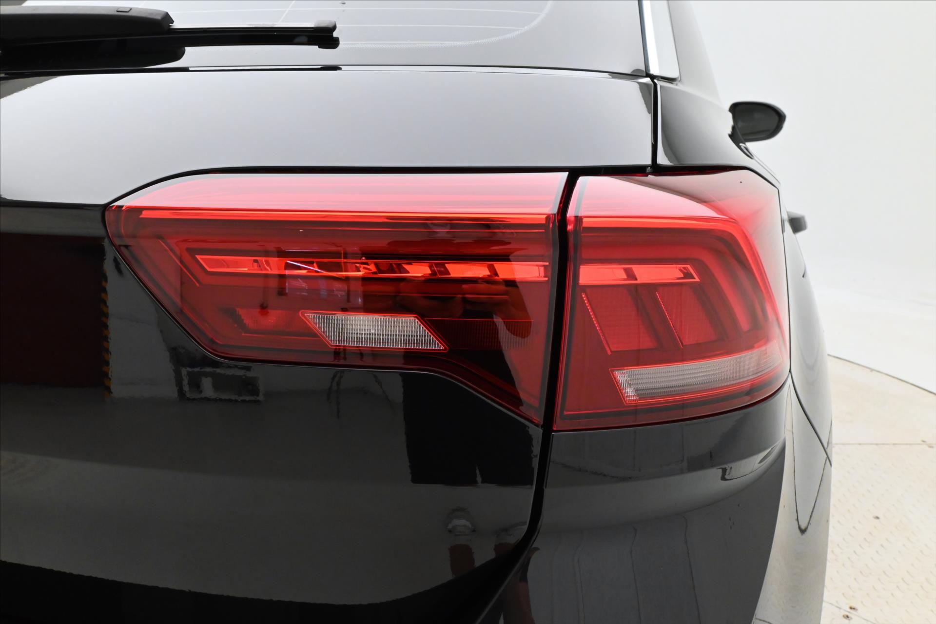 Hlavní fotografie vozu Volkswagen T-Roc 2,0 TDI 110kW DSG Style Plus Záruka až 5 let (31)