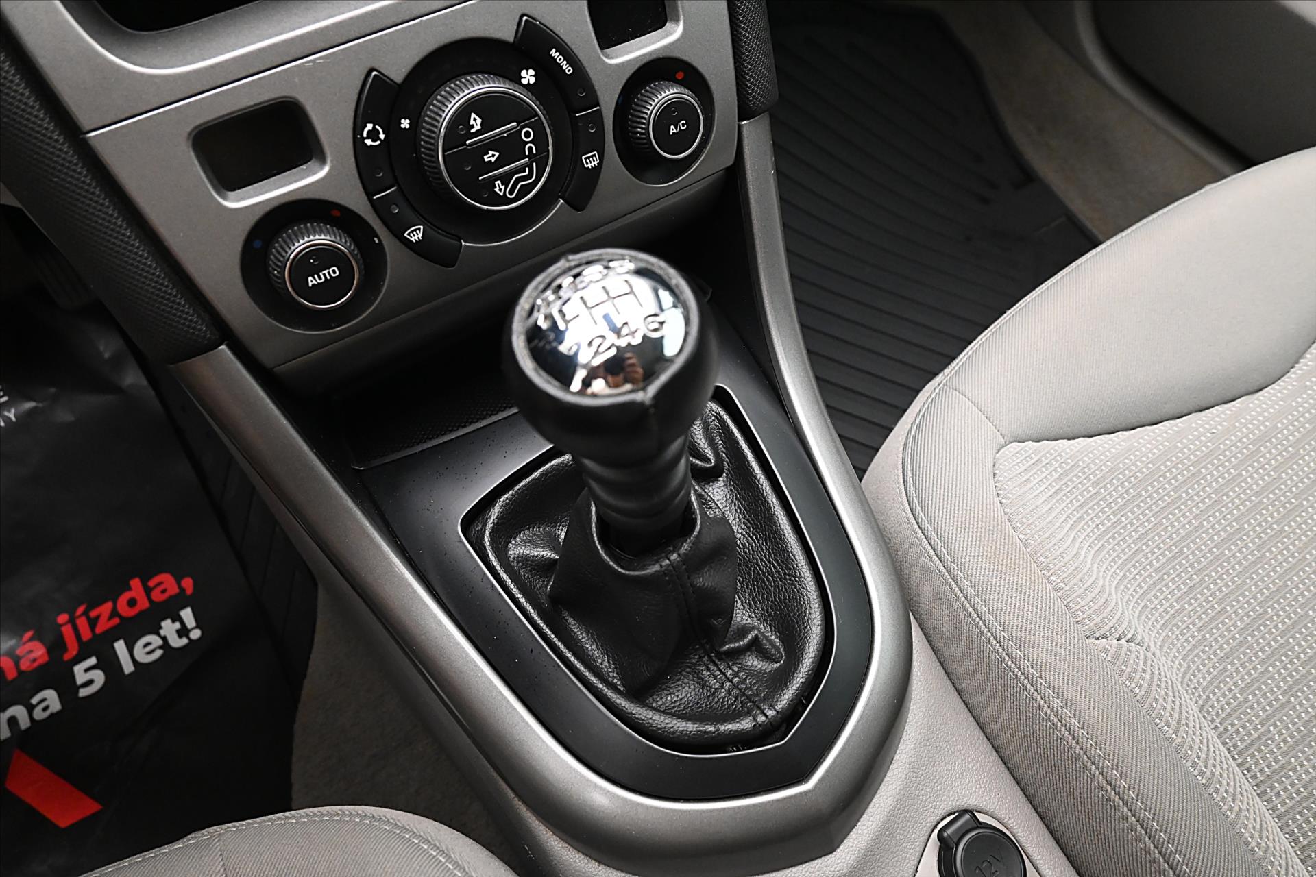 Main photo of the car Peugeot 308 1.6 SW HDI 82 kW Panorama (21)