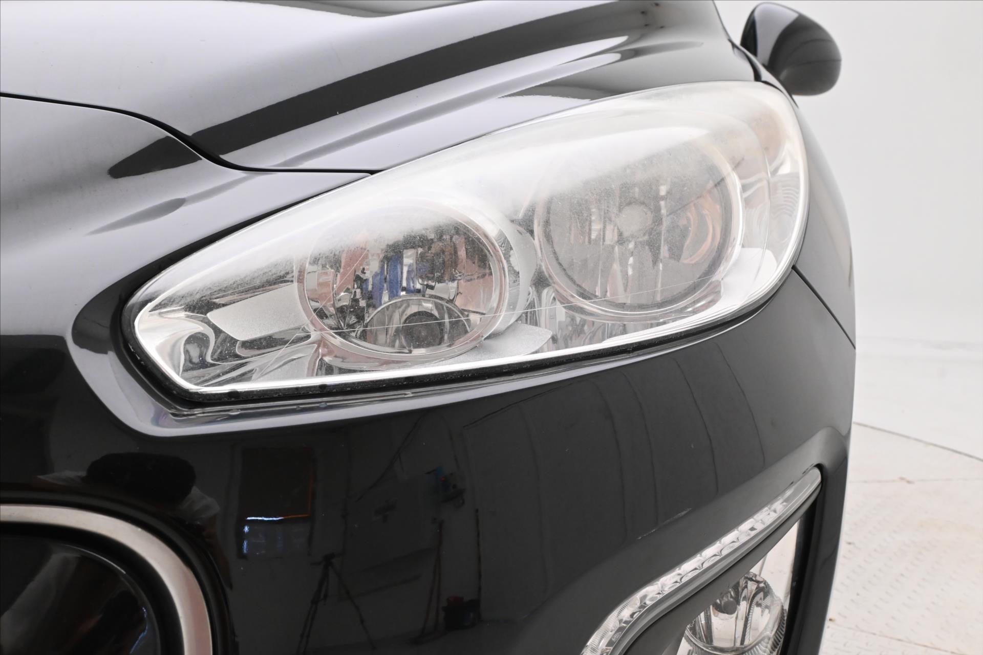 Main photo of the car Peugeot 308 1.6 SW HDI 82 kW Panorama (27)
