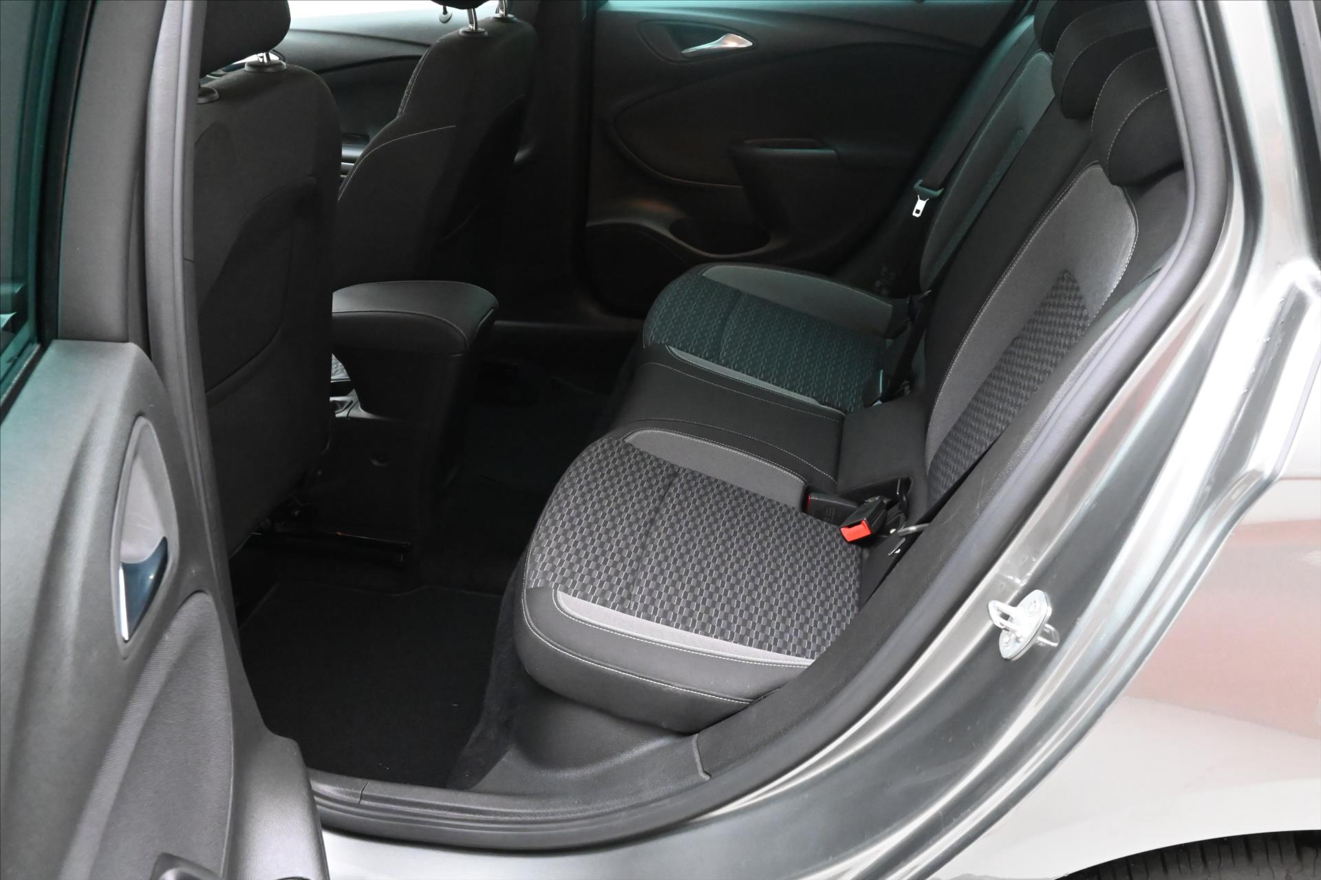 Hlavní fotografie vozu Opel Astra 1,5 CDTi 90kW Park. Kamera Záruka až 5 let (14)