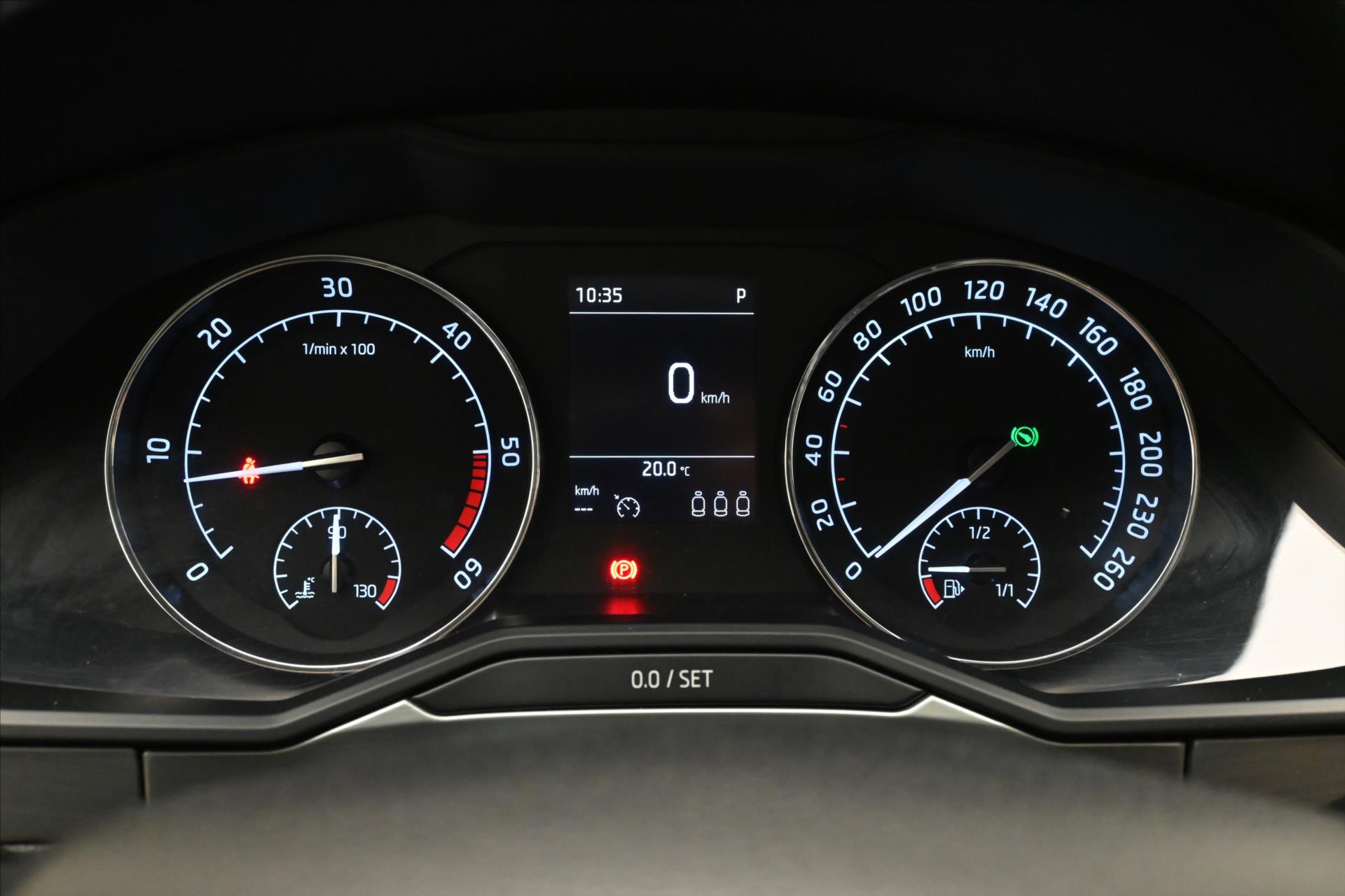 Hlavní fotografie vozu Škoda Superb 2,0 TDI 110 kW DSG Ambition Záruka až 5 let (16)