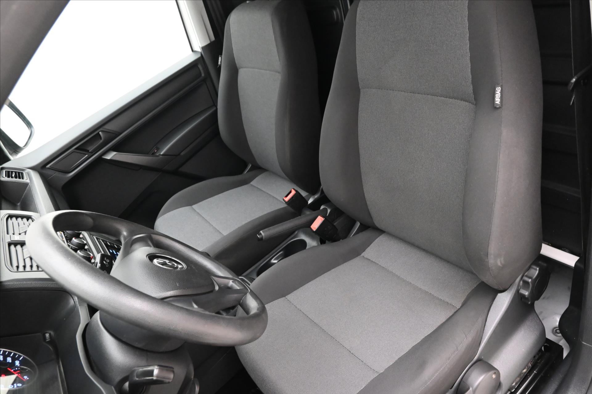 Hlavní fotografie vozu Volkswagen Caddy 2,0 TDI 75kW MAXI KLIMA (25)