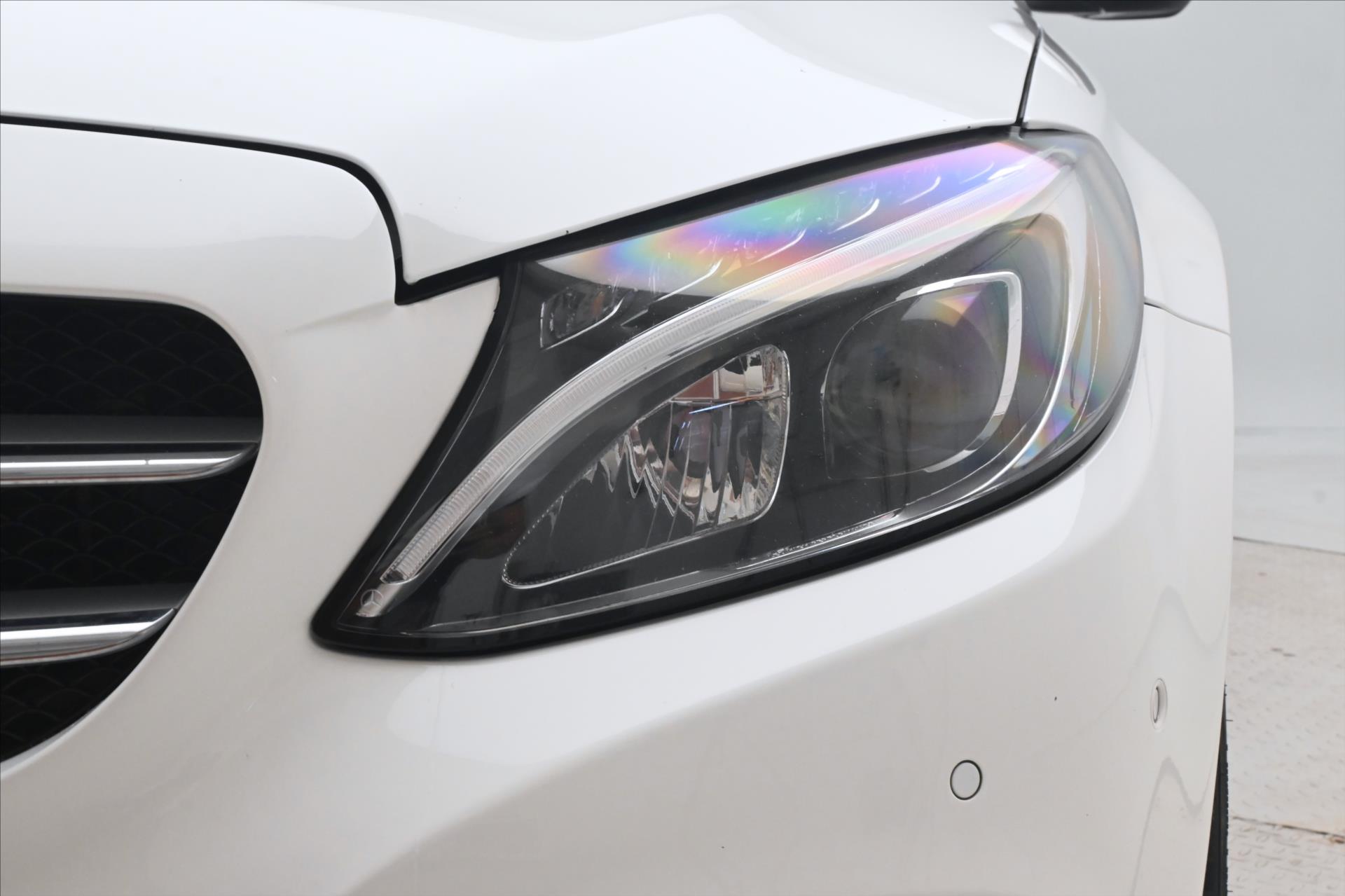 Hlavní fotografie vozu Mercedes-Benz Třídy C 2,2 220d 4Matic 9G-Tronic Záruka až 5 let (27)