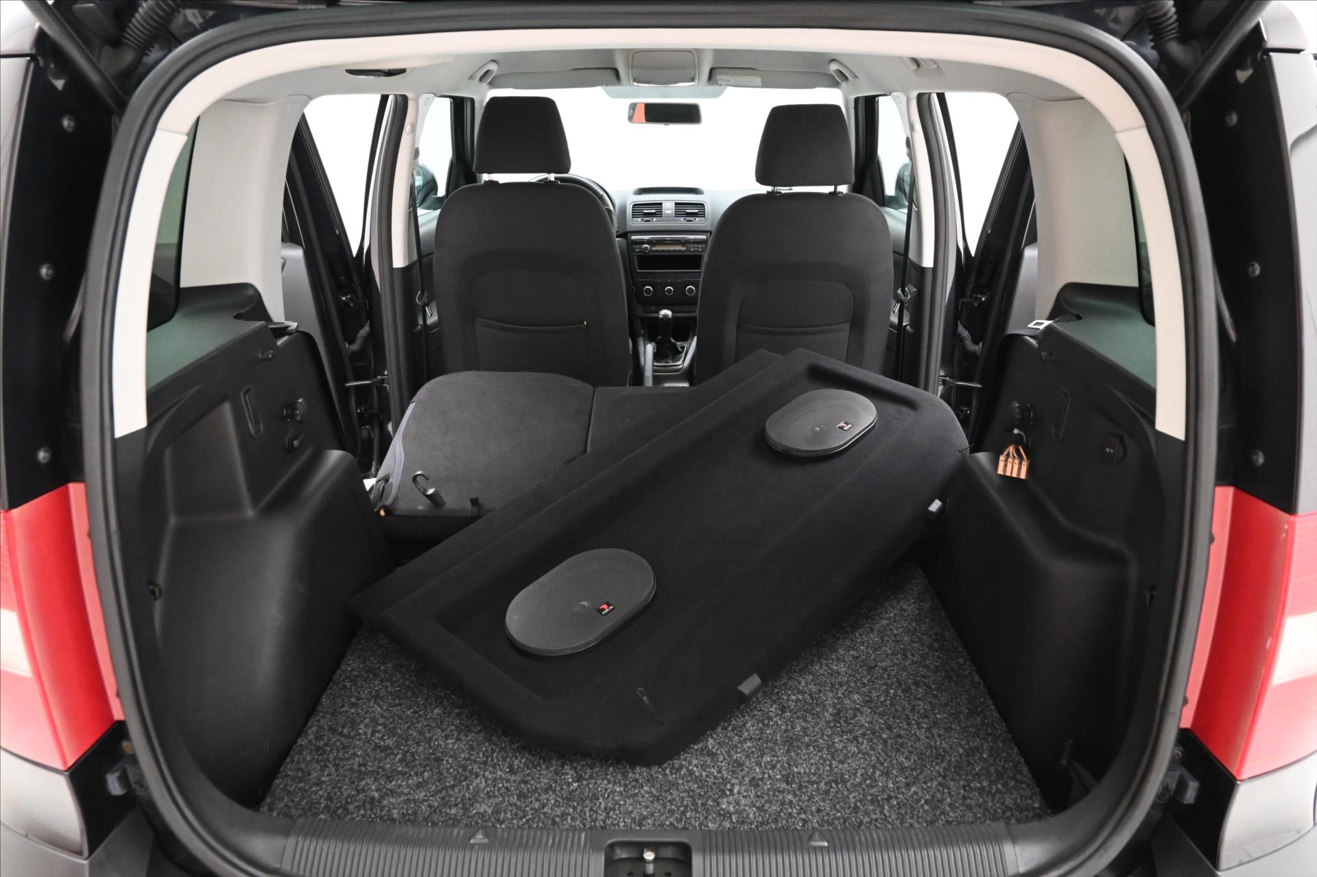 Hlavní fotografie vozu Škoda Yeti 1,2 TSI 77 kW KLIMA TAŽNÉ (11)