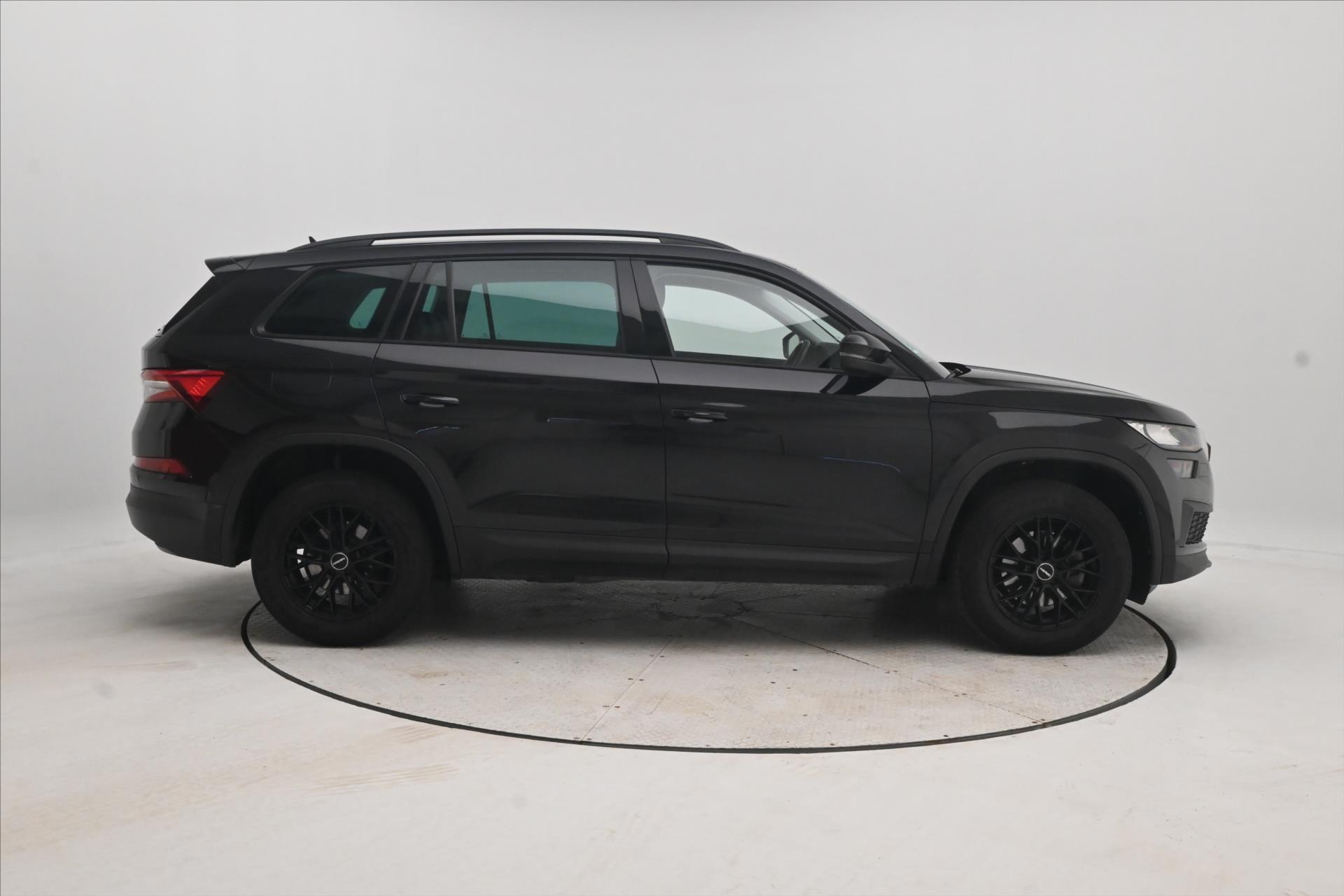 Hlavní fotografie vozu Škoda Kodiaq 2,0 TDI 110kW DSG Ambition Záruka až 5 let (4)