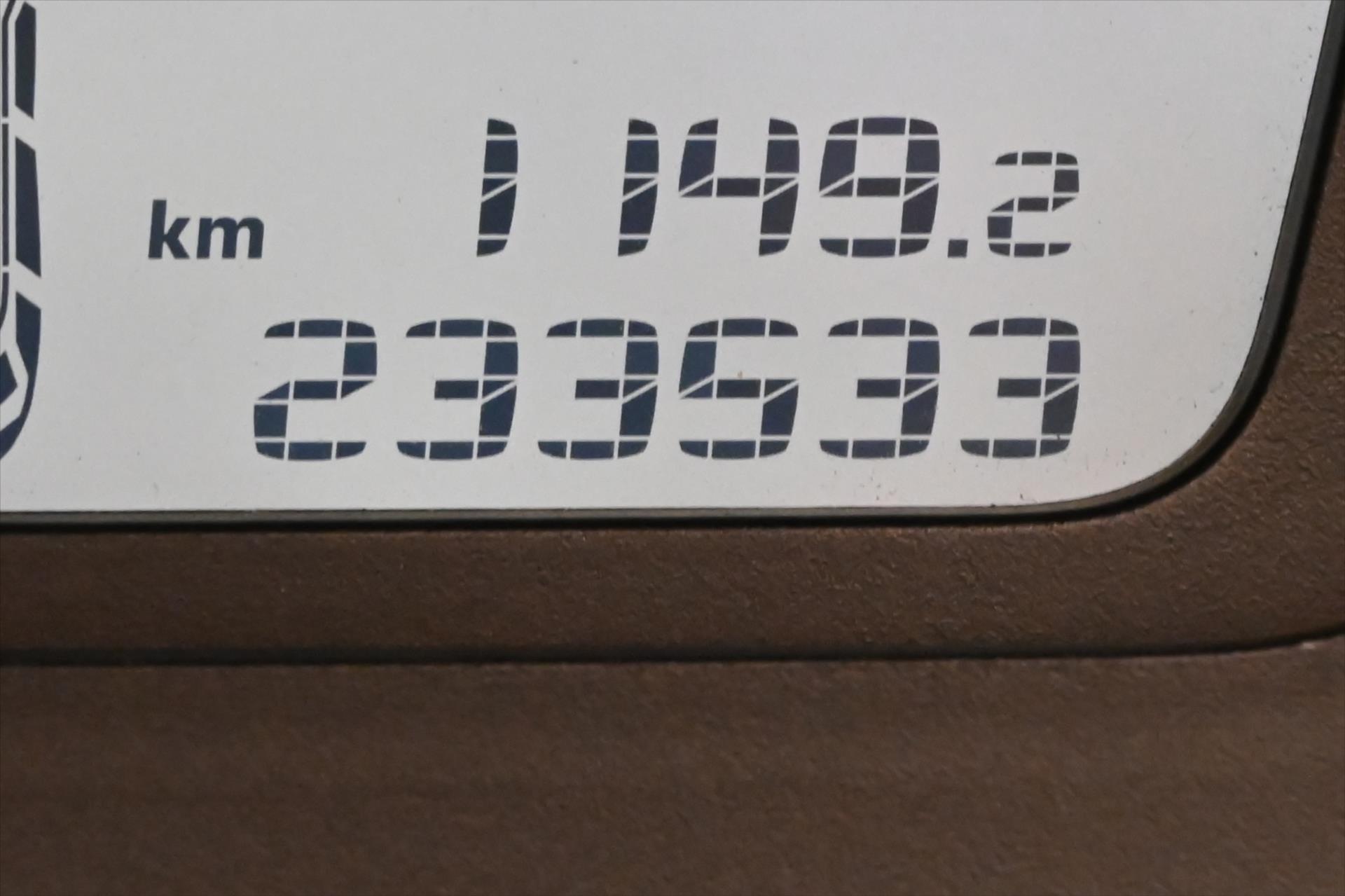 Hlavní fotografie vozu Citroën C4 Picasso 1,6 HDi 80 kW KLIMA Tažné (15)