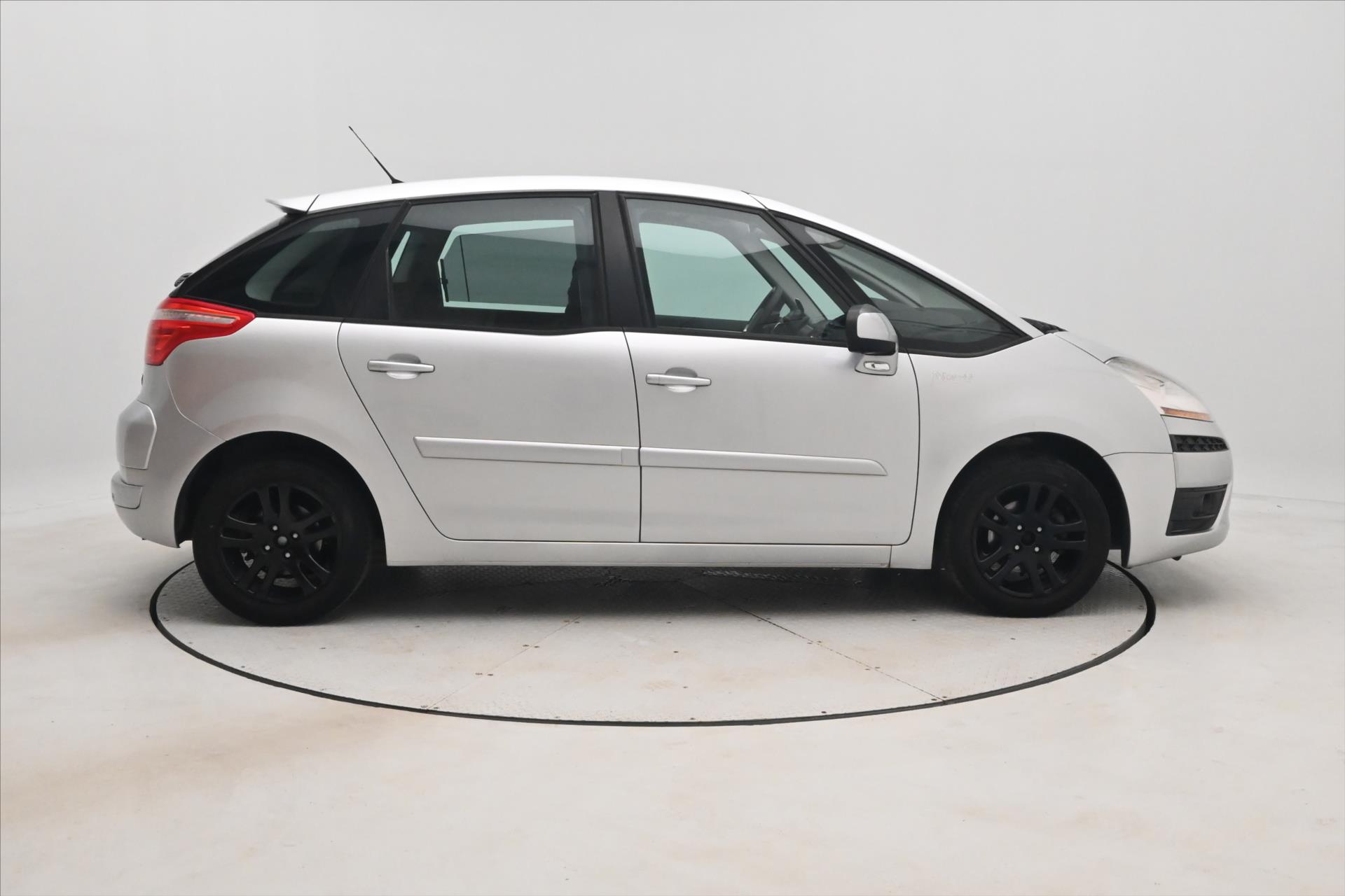 Hlavní fotografie vozu Citroën C4 Picasso 1,6 HDi 80 kW KLIMA Tažné (4)