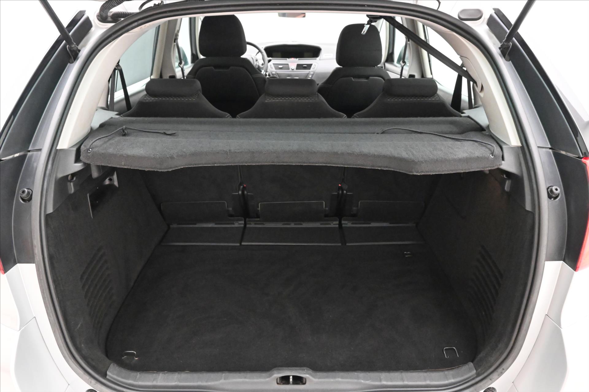 Hlavní fotografie vozu Citroën C4 Picasso 1,6 HDi 80kW KLIMA Tažné (9)