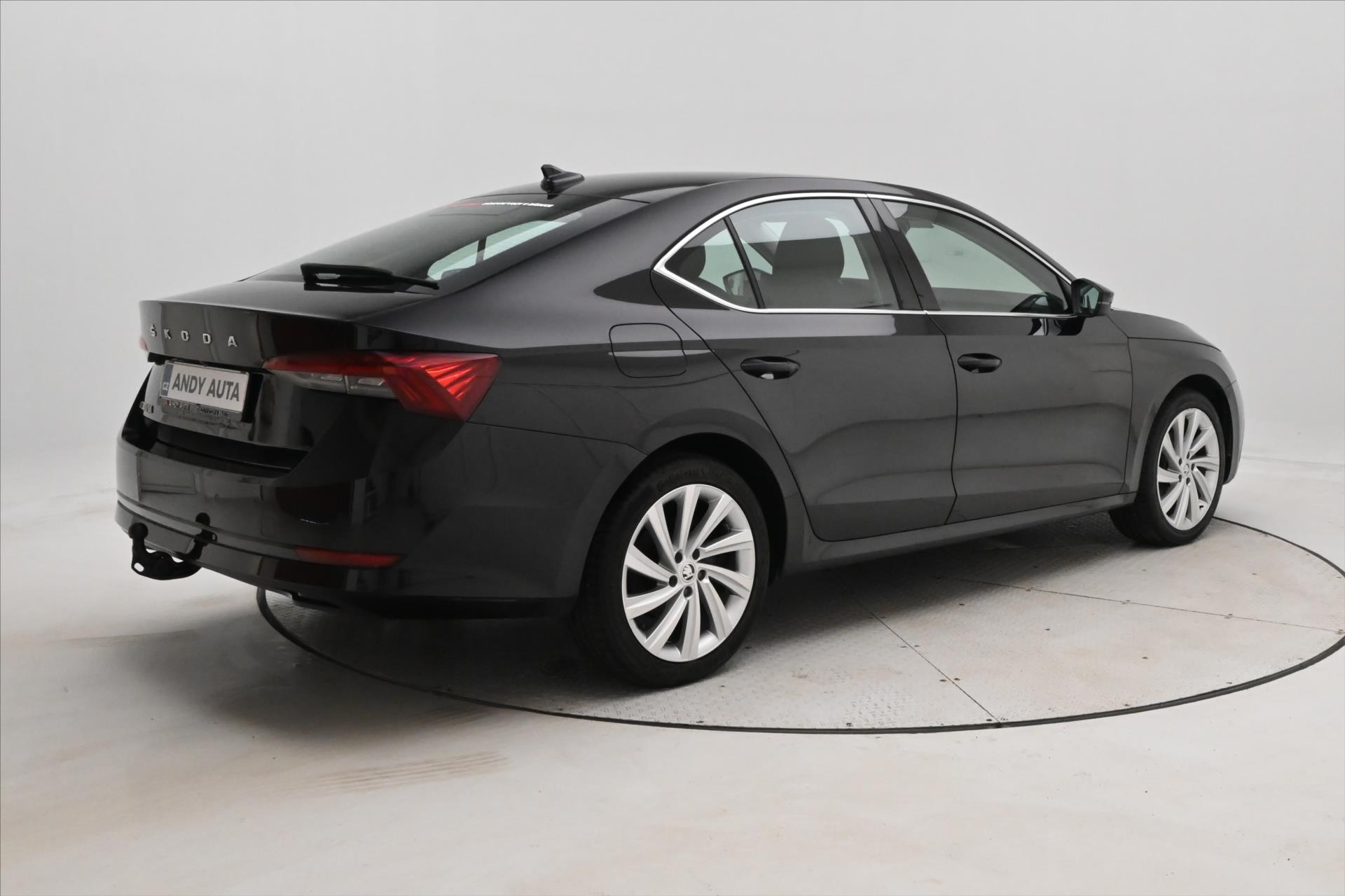 Hlavní fotografie vozu Škoda Octavia 2,0 TDI 110kW DSG Style Záruka až 5 let (6)
