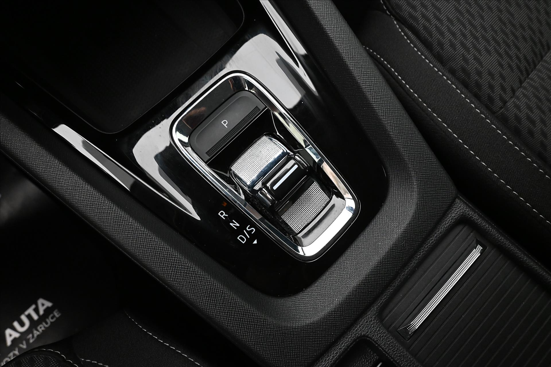 Hlavní fotografie vozu Škoda Octavia 1,5 TSI 110 kW DSG Style Záruka až 5 let (23)