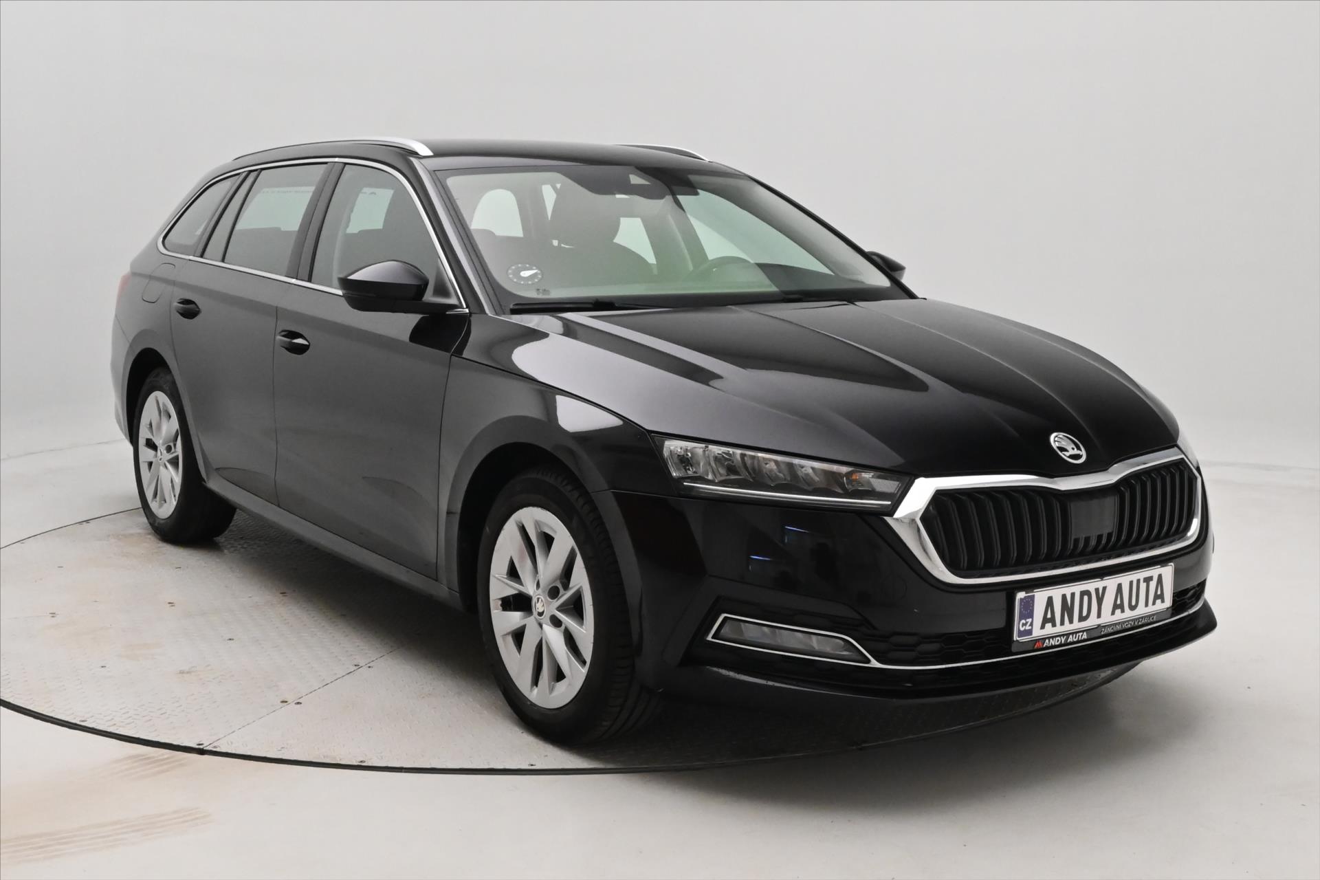 Hlavní fotografie vozu Škoda Octavia 1,5 TSI 110 kW DSG Style Záruka až 5 let (3)