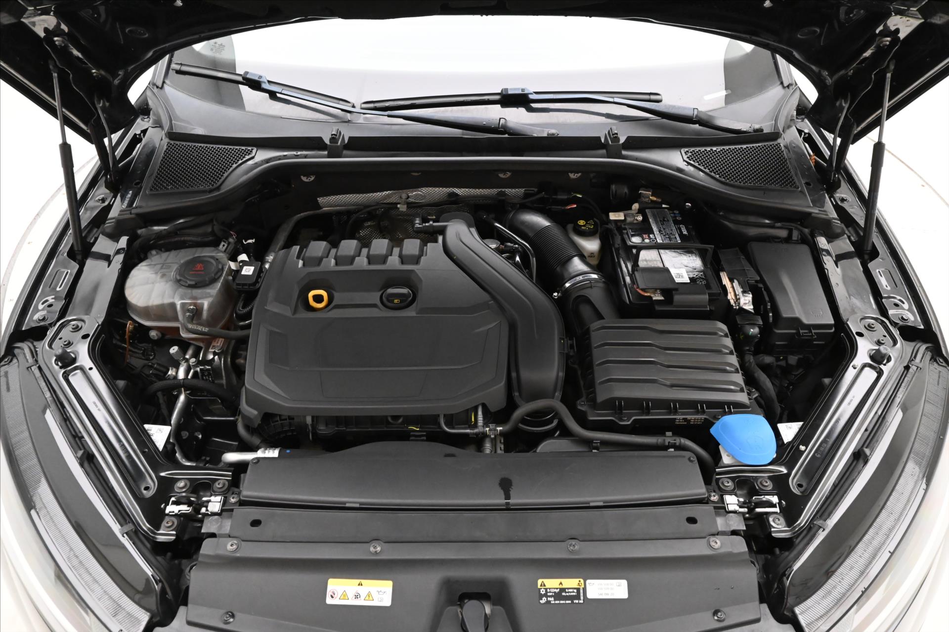 Hlavní fotografie vozu Škoda Octavia 1,5 TSI 110 kW DSG Style Záruka až 5 let (9)