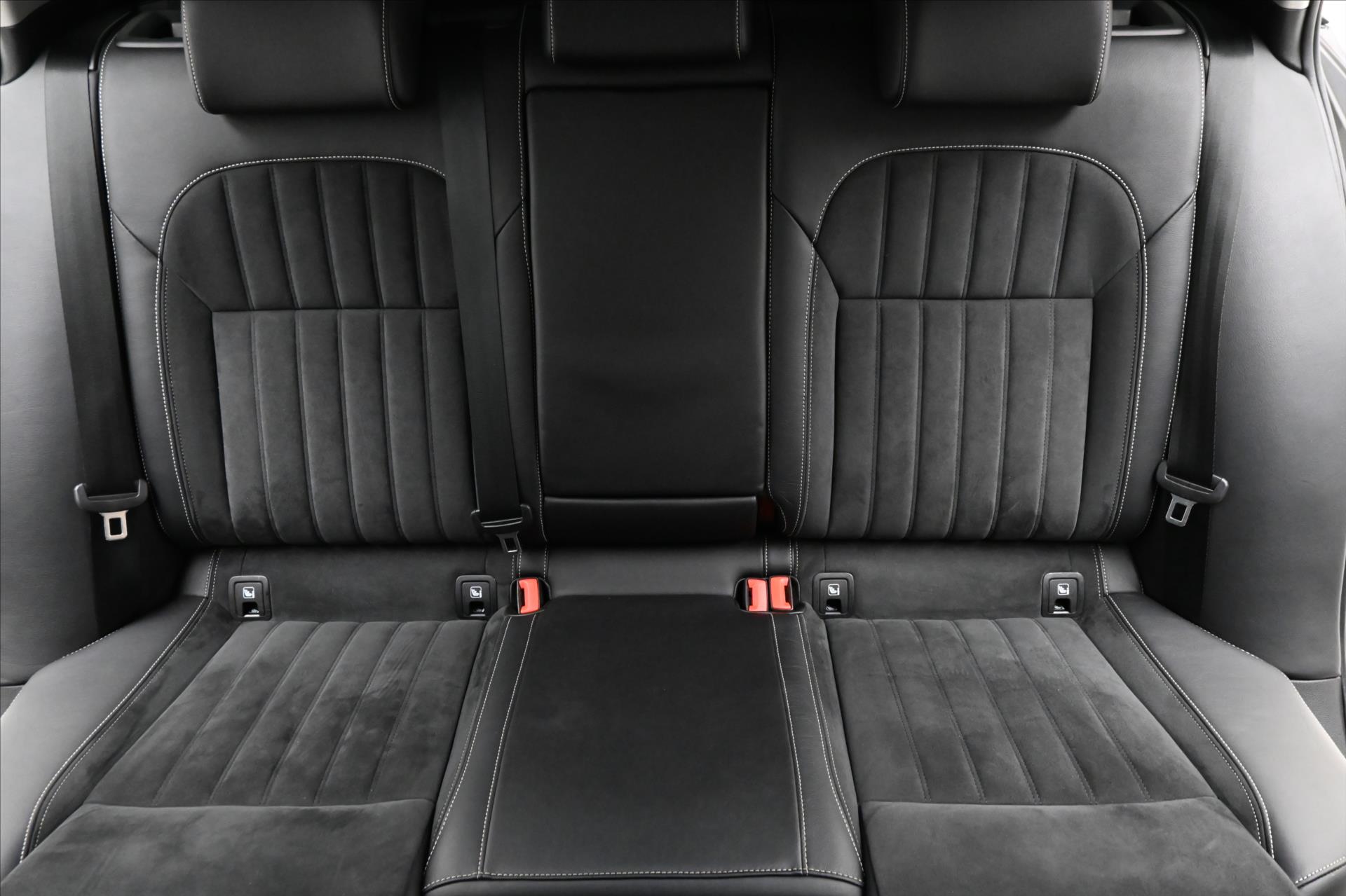 Hlavní fotografie vozu Škoda Superb 2,0 TDI 110 kW DSG STYLE Záruka až 5 let (29)
