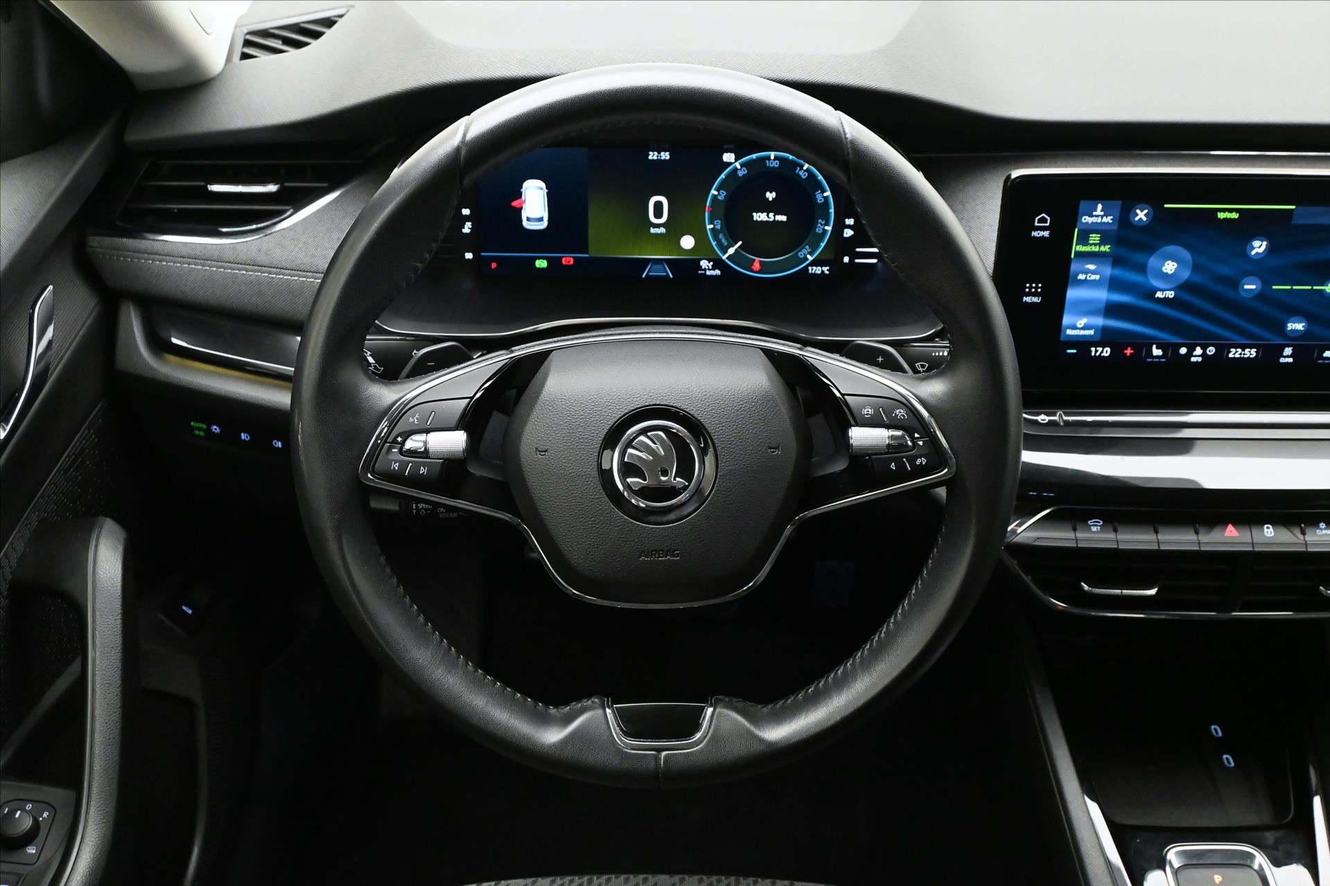 Hlavní fotografie vozu Škoda Octavia 2,0 TDI 110kW DSG Style Záruka až 5 let (18)