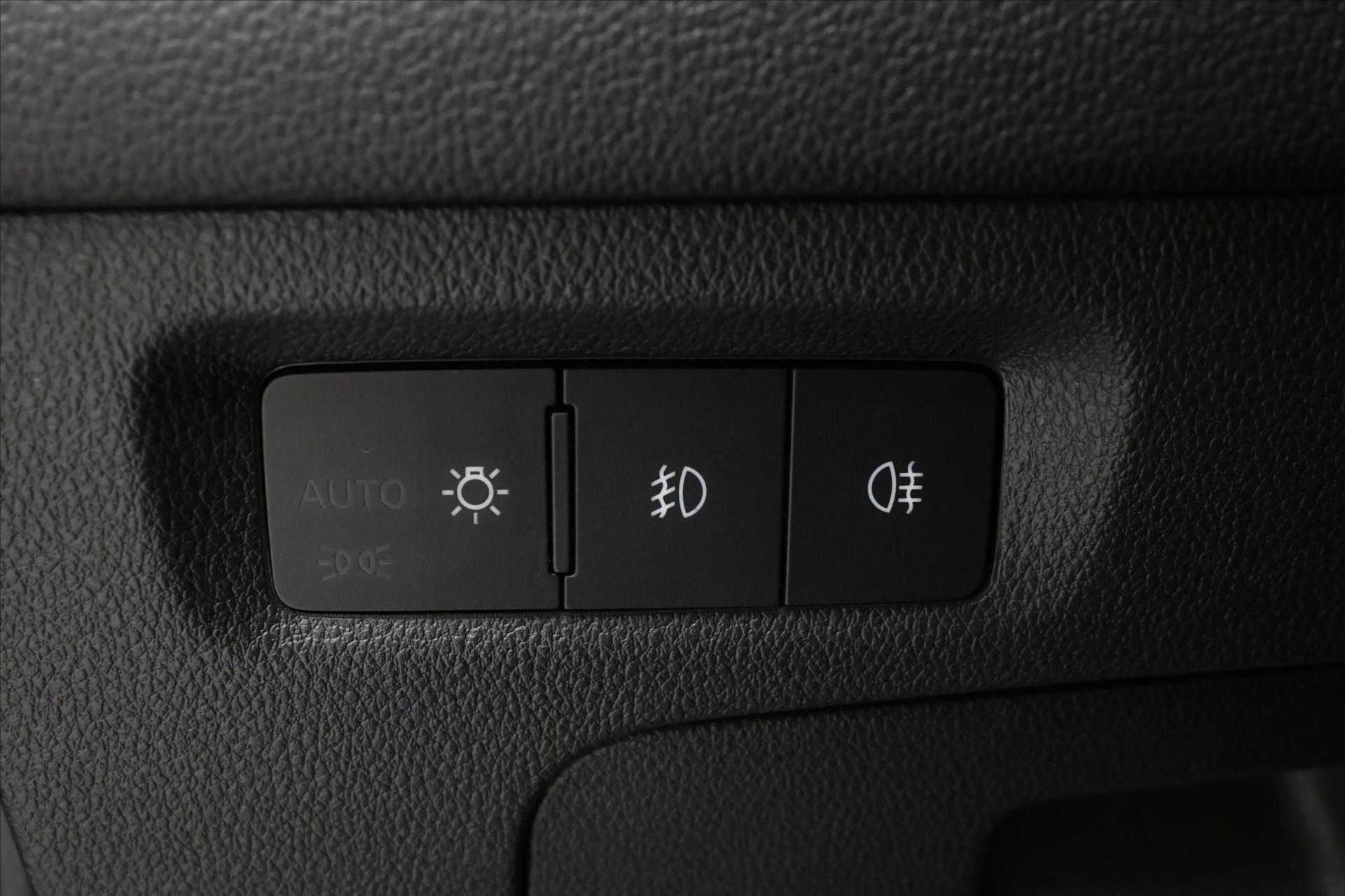 Hlavní fotografie vozu Škoda Octavia 2,0 TDI 110kW DSG Style Záruka až 5 let (28)