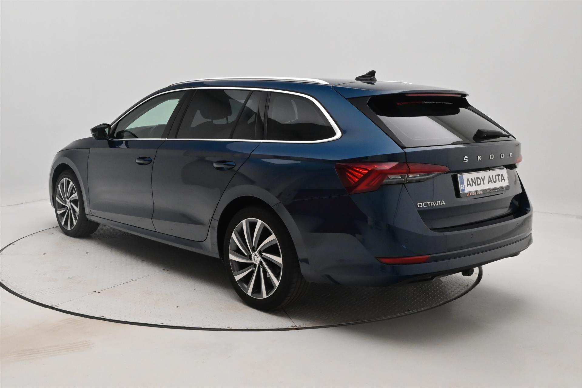Hlavní fotografie vozu Škoda Octavia 2,0 TDI 110kW DSG Style Záruka až 5 let (7)