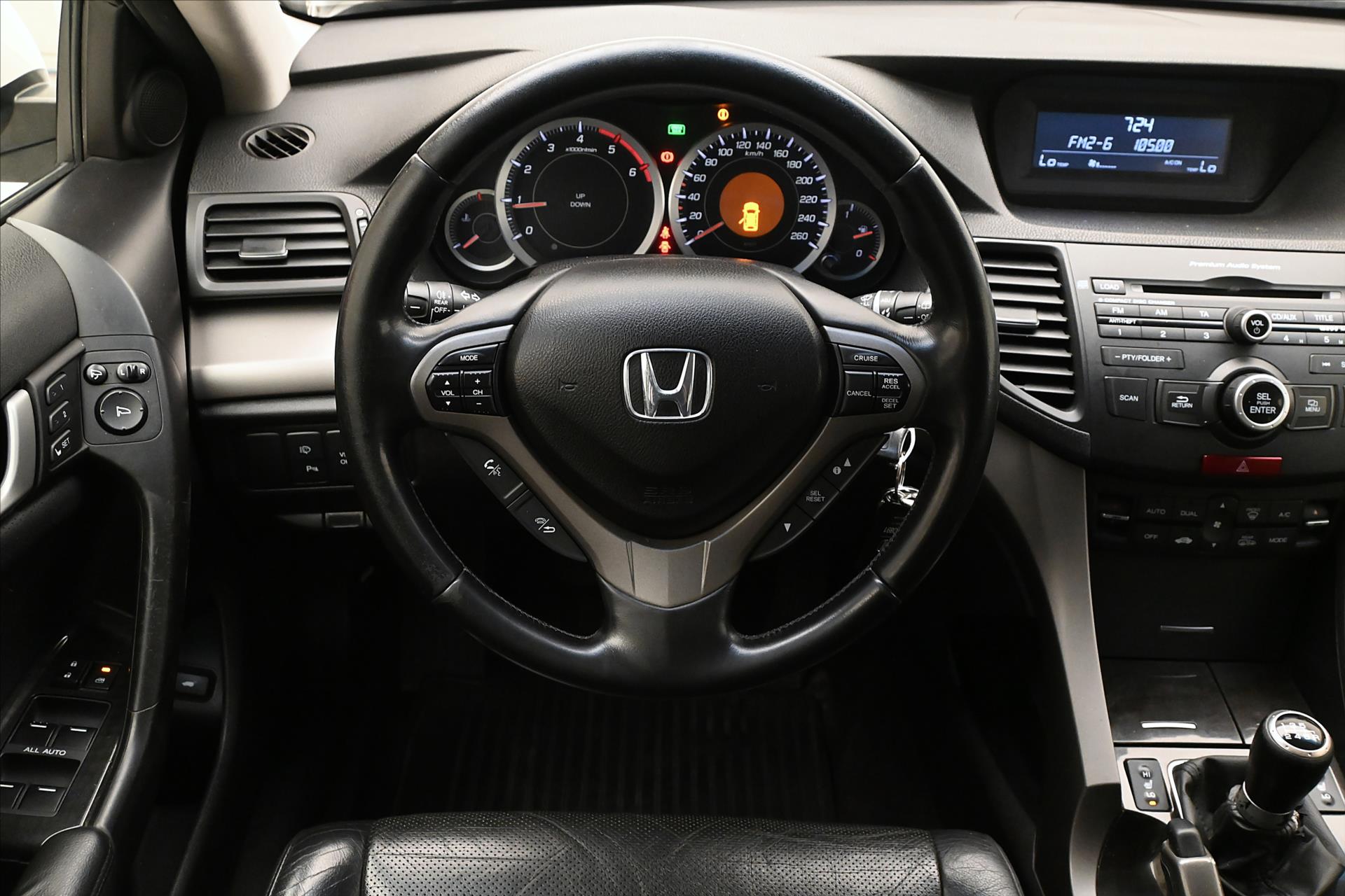 Hlavní fotografie vozu Honda Accord 2,2 i-DTEC 110kW Manuál (18)