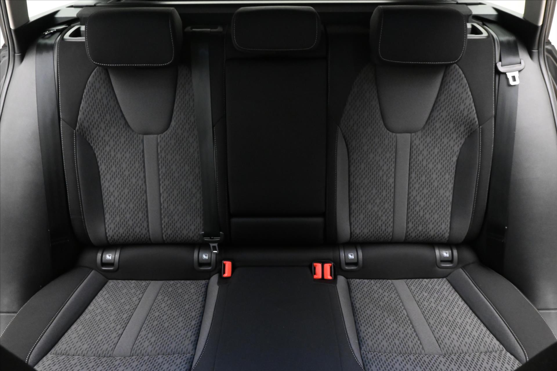 Hlavní fotografie vozu Škoda Octavia 2,0 TDI 110 kW DSG MATRIX LED Záruka až 5 let (29)