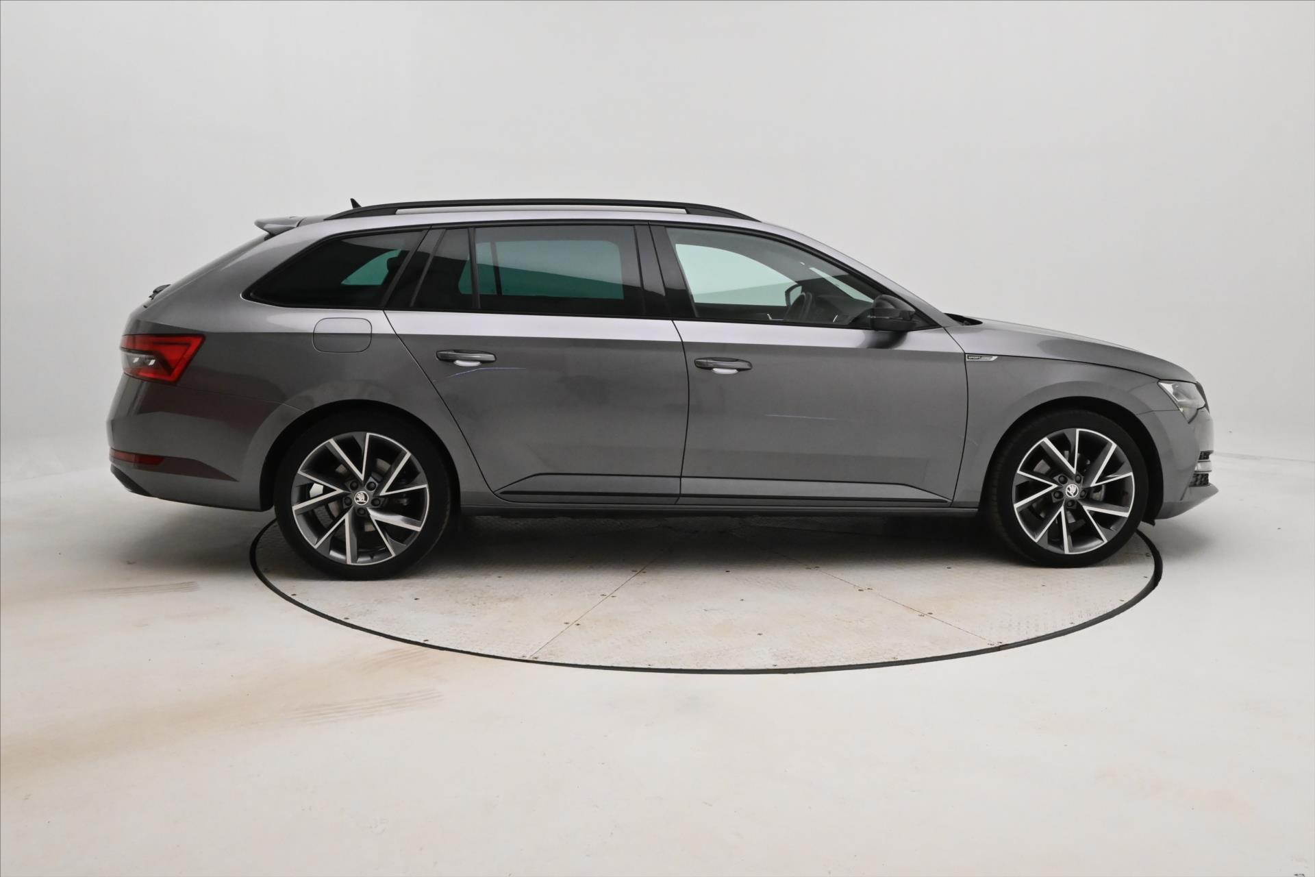 Hlavní fotografie vozu Škoda Superb 1,4 iV TSI 115kW DSG Sportline Záruka až 5 let (4)