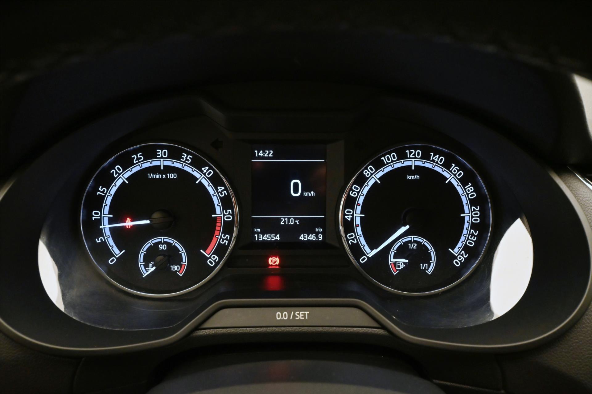 Hlavní fotografie vozu Škoda Octavia 1,6 TDI 85 kW Ambition Záruka až 5 let (16)