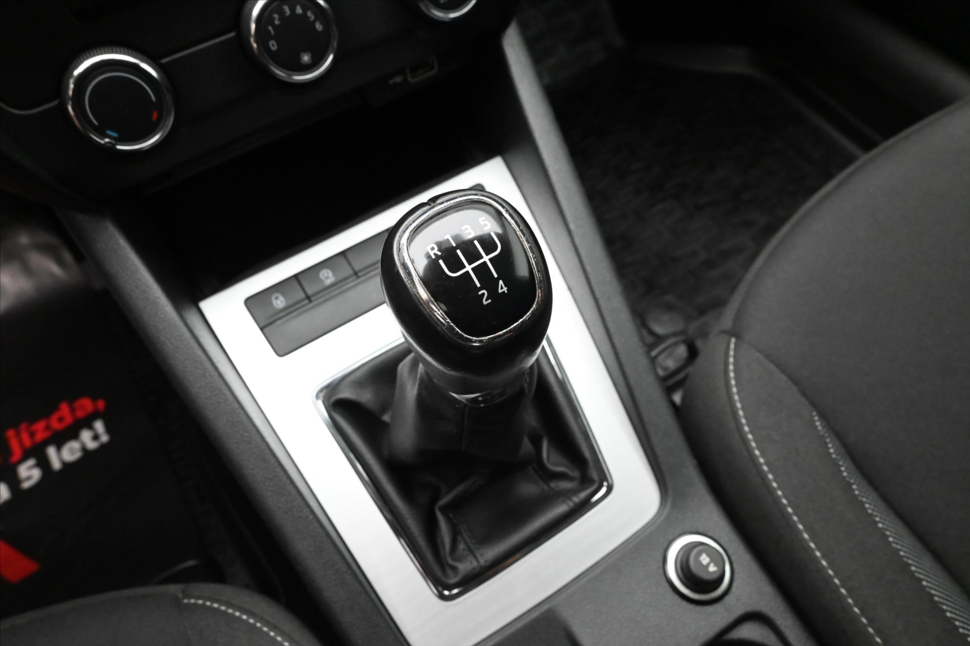 Hlavní fotografie vozu Škoda Octavia 1,6 TDI 85kW Ambition Záruka až 5 let (22)