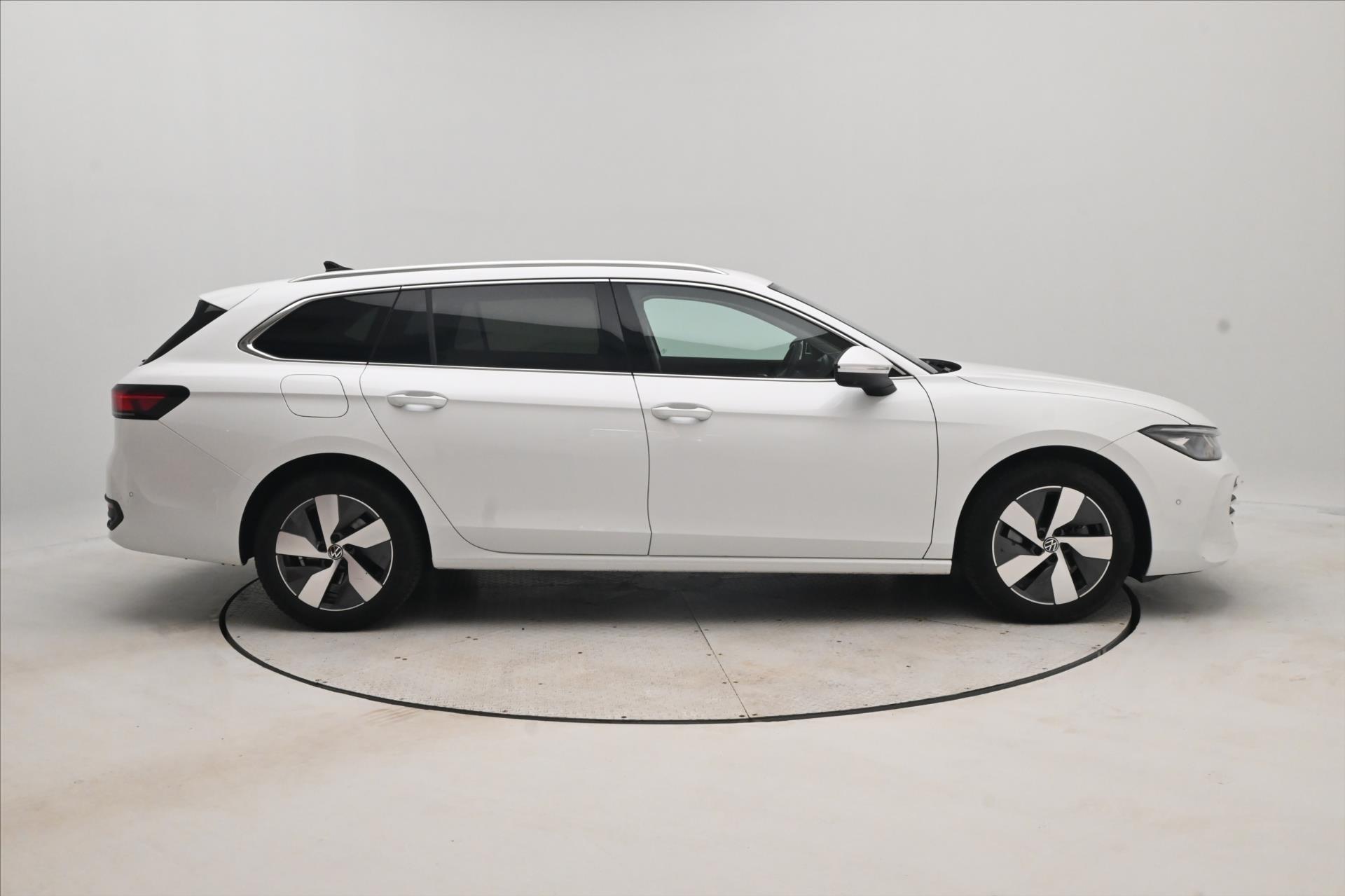 Hlavní fotografie vozu Volkswagen Passat 2,0 TDI 110 kW DSG Business Záruka až 5 let (4)