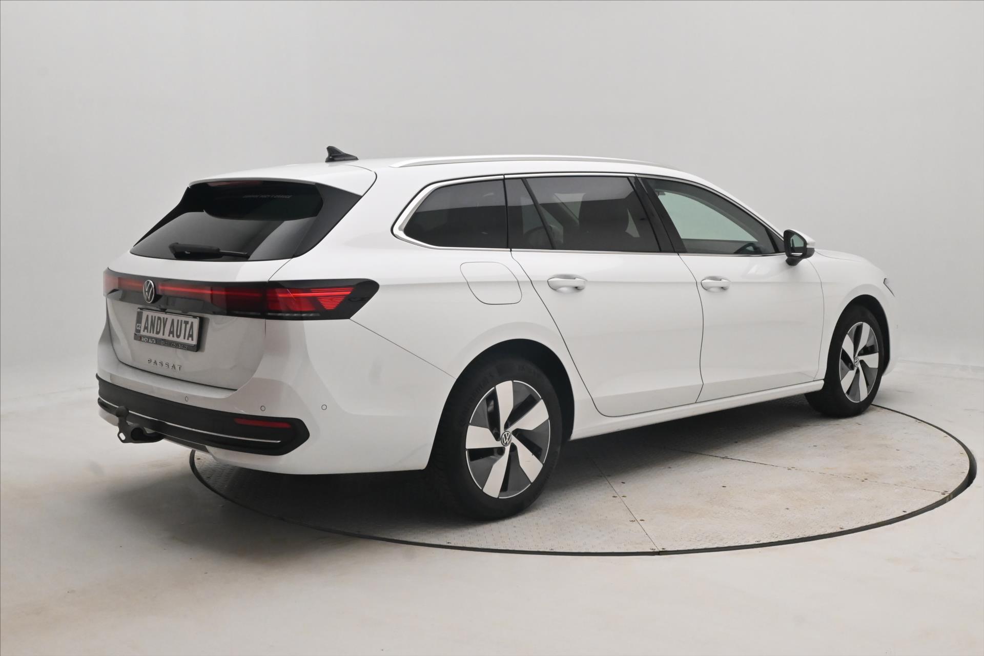 Hlavní fotografie vozu Volkswagen Passat 2,0 TDI 110 kW DSG Business Záruka až 5 let (5)