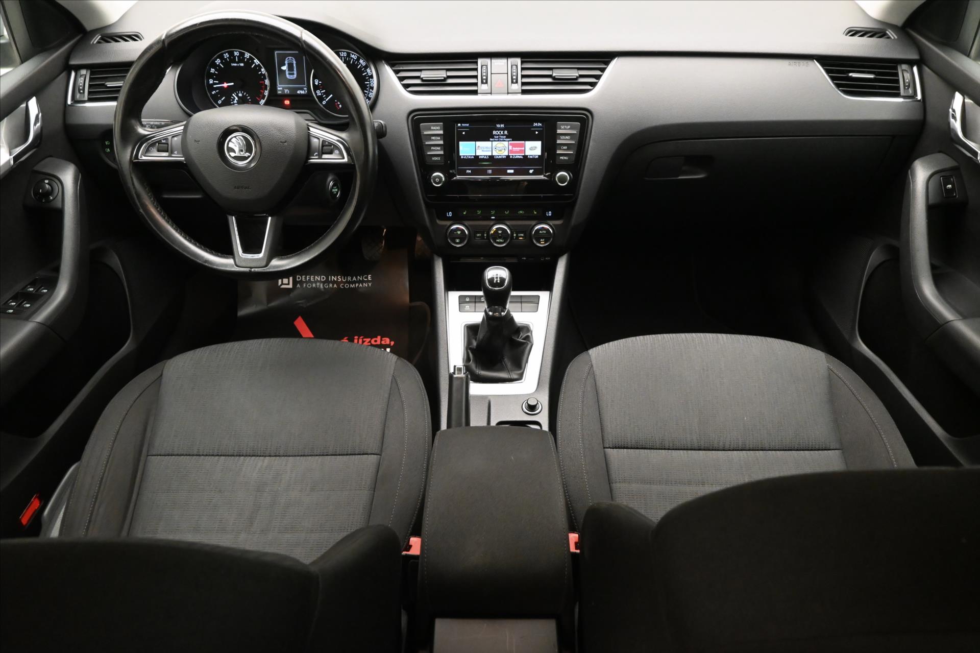 Main photo of the car Skoda Octavia 1.6 TDI 81kW towing new MOT (15)