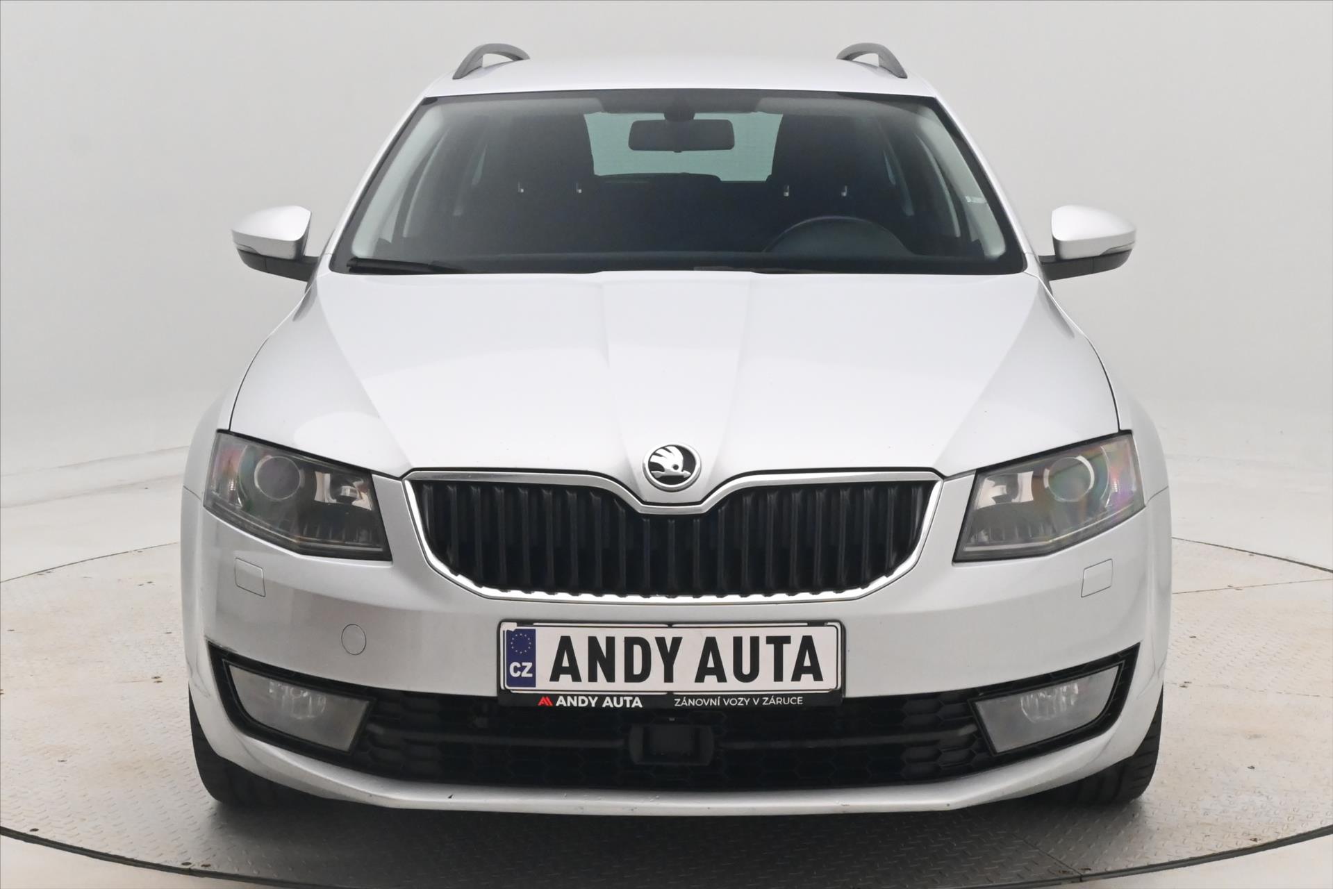 Main photo of the car Skoda Octavia 1.6 TDI 81kW towing new MOT (2)