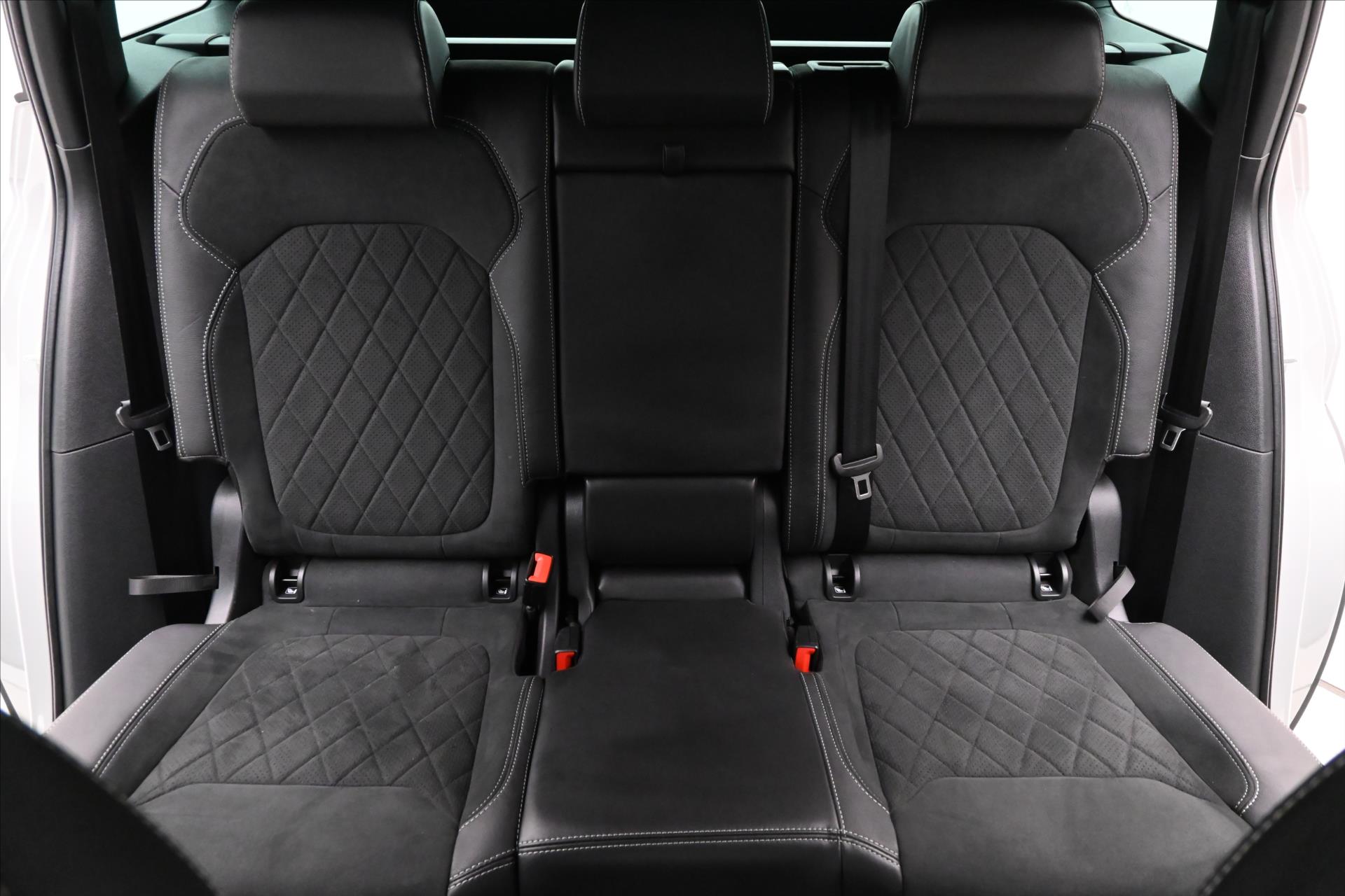Hlavní fotografie vozu Škoda Kodiaq 2,0 TDI 147KW DSG 4x4 SportLINE Záruka až 5 let (29)