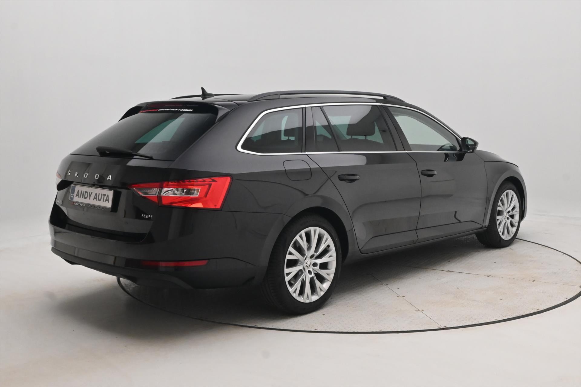 Hlavní fotografie vozu Škoda Superb 2,0 TDI 147 kW DSG 4x4 Ambition Záruka až 5 let (5)