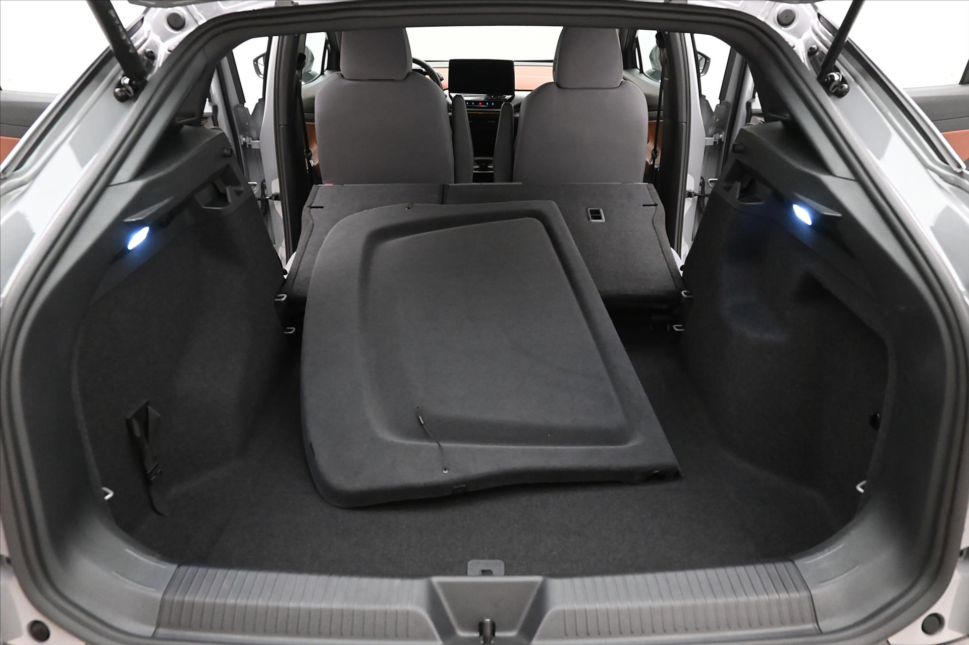 Hlavní fotografie vozu Volkswagen ID.5 ID.5 Pro 77kW 128kW SoH 94% Záruka až 3 roky (11)