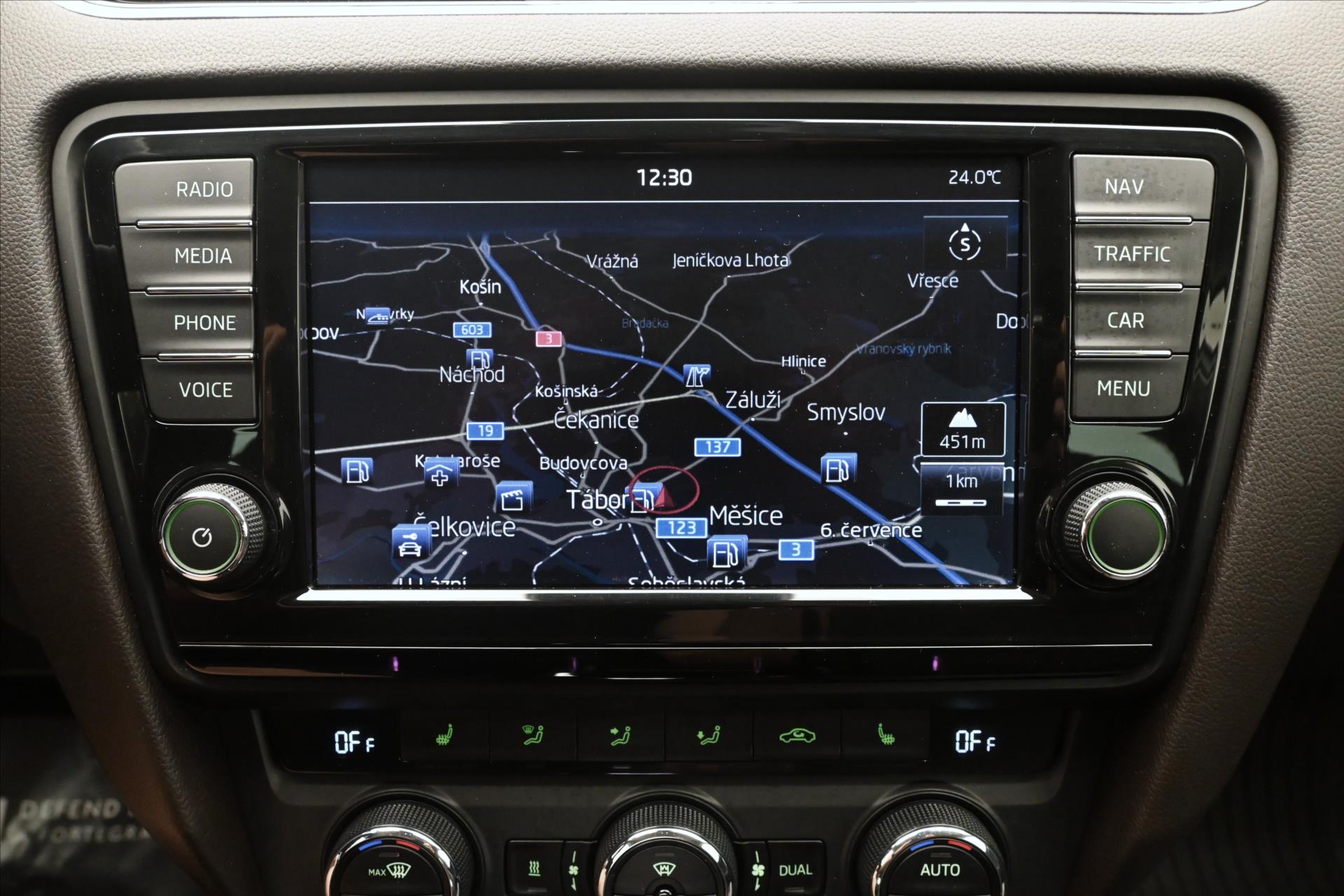 Hlavní fotografie vozu Škoda Octavia 2,0 TDI 135kW L&K DSG 4x4 Záruka až 5 let (19)