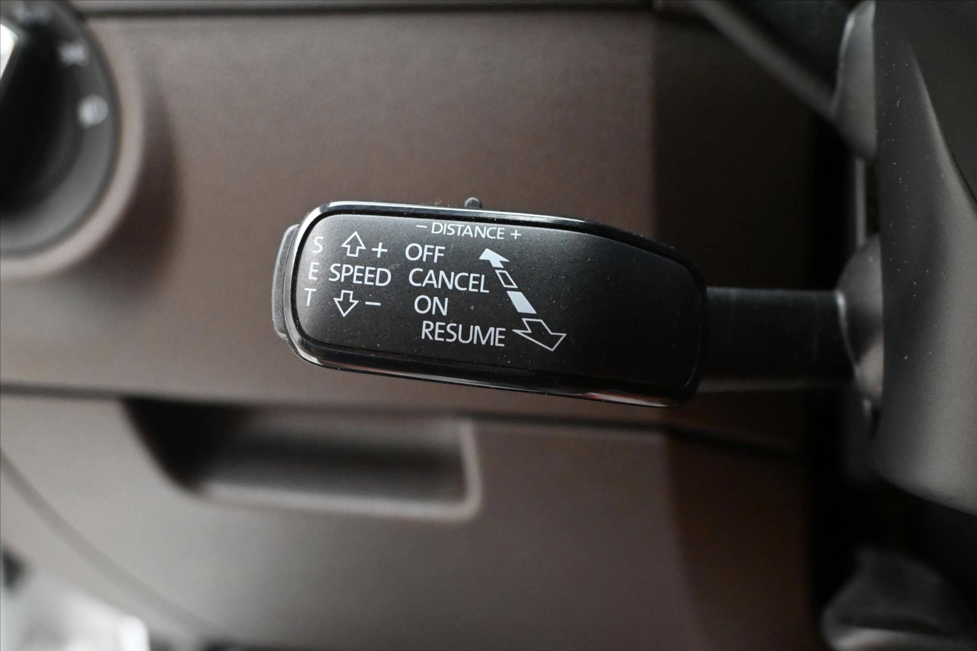 Hlavní fotografie vozu Škoda Octavia 2,0 TDI 135kW L&K DSG 4x4 Záruka až 5 let (23)