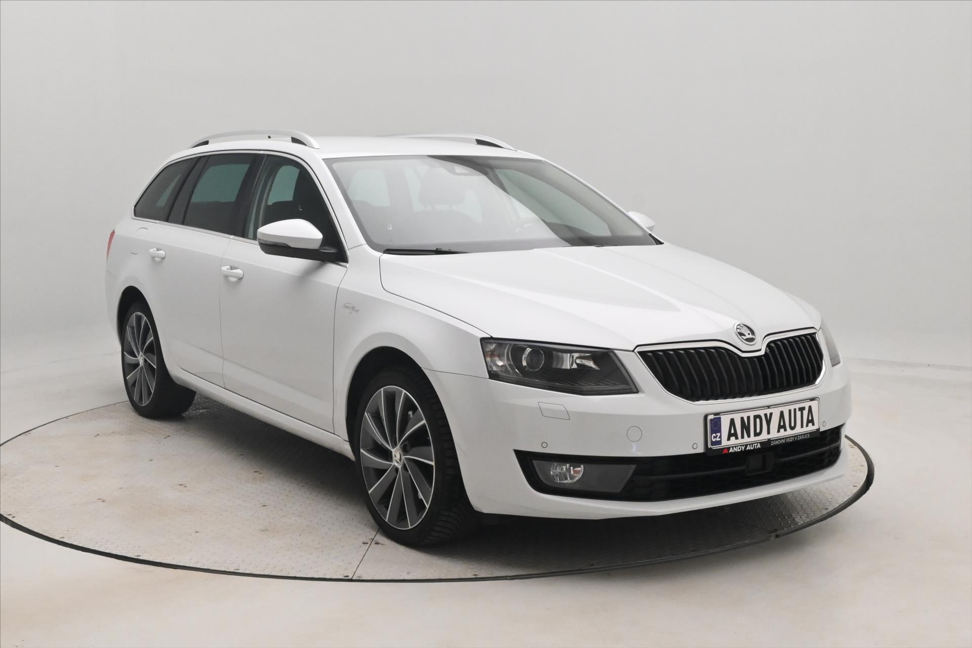 Hlavní fotografie vozu Škoda Octavia 2,0 TDI 135kW L&K DSG 4x4 Záruka až 5 let (3)
