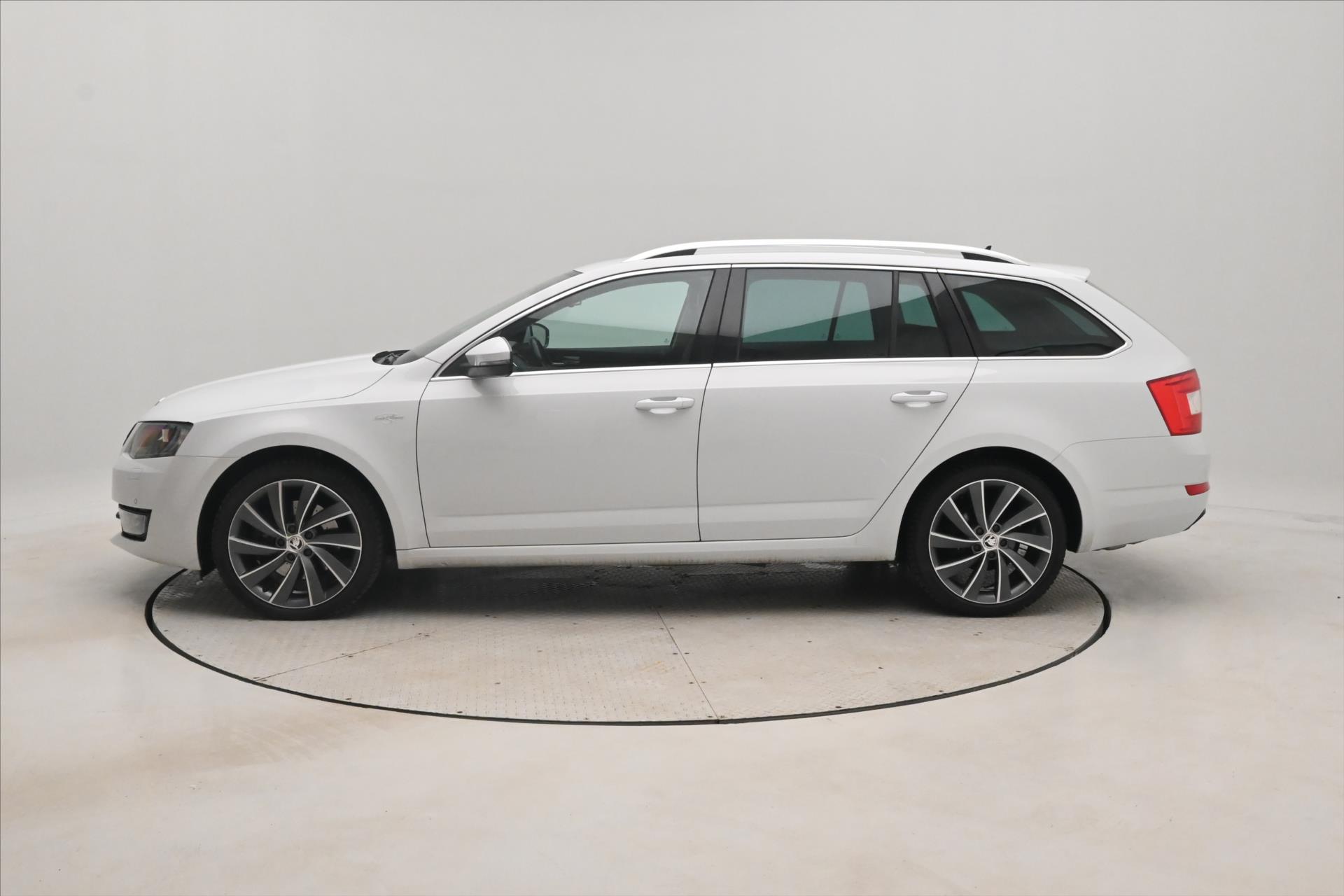 Hlavní fotografie vozu Škoda Octavia 2,0 TDI 135kW L&K DSG 4x4 Záruka až 5 let (8)