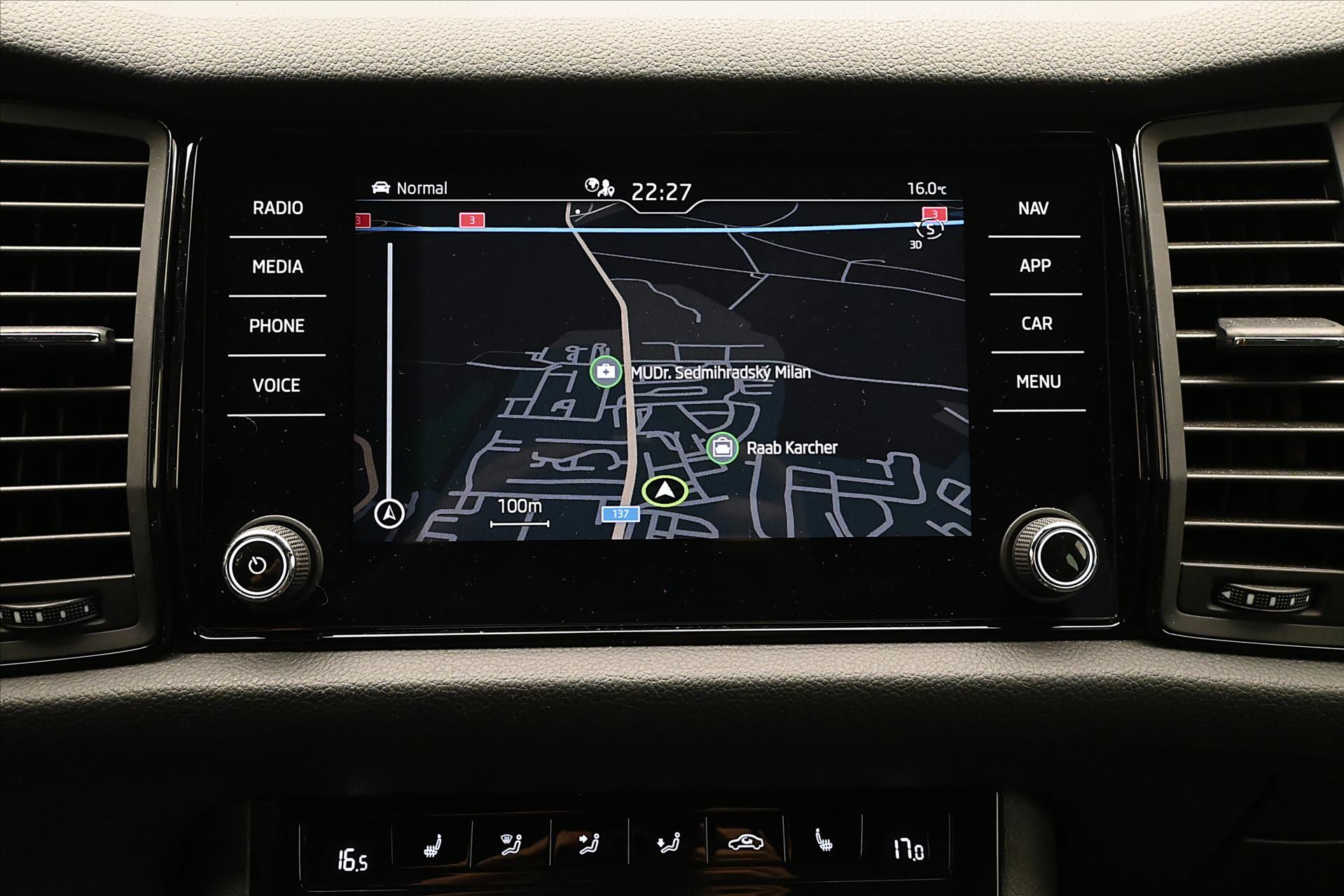 Hlavní fotografie vozu Škoda Kodiaq 1,5 TSI 110 kW SPORT LINE Záruka až 5 let (20)
