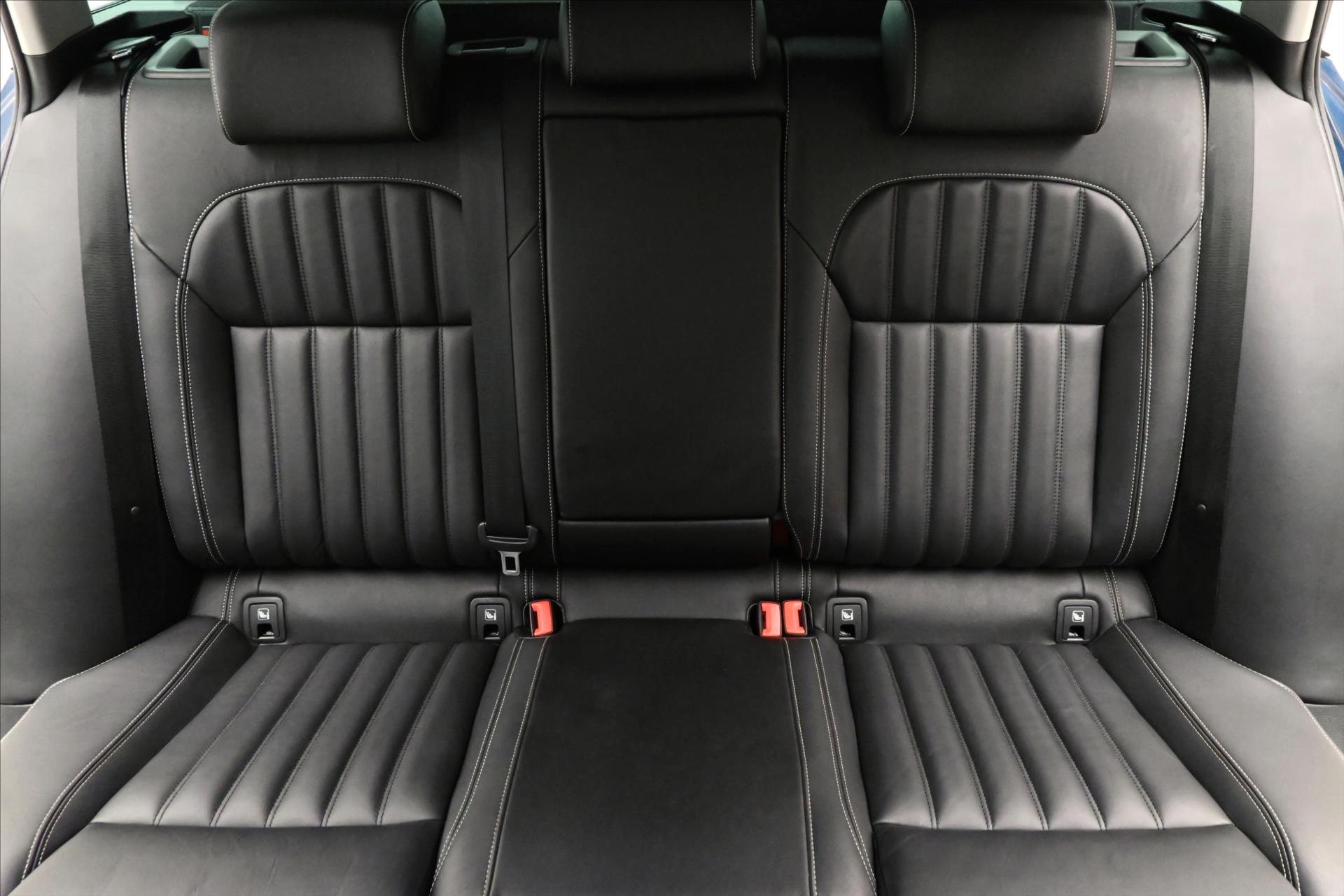 Hlavní fotografie vozu Škoda Superb 2,0 TDI 110kW DSG Style Záruka až 5 let (30)