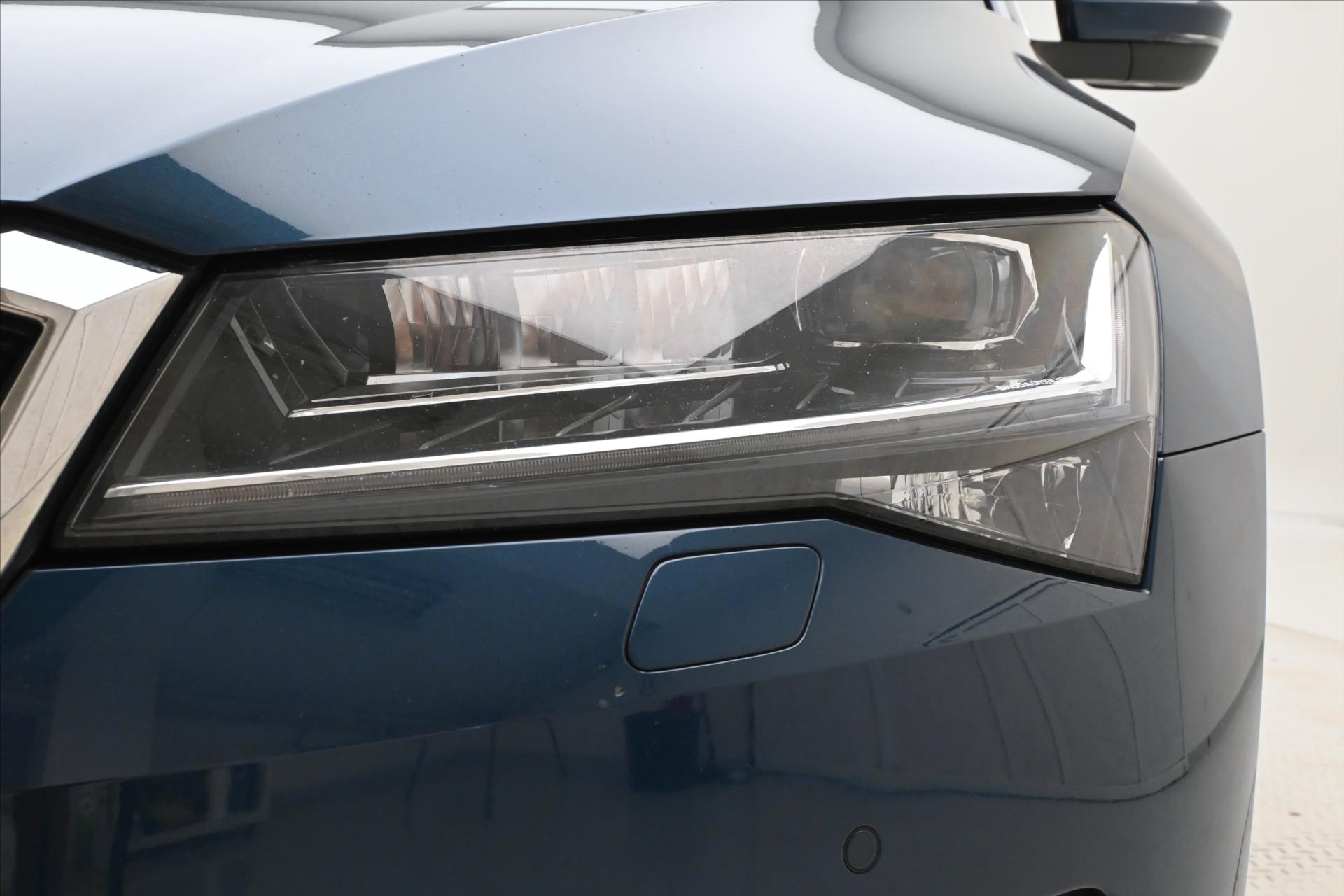 Hlavní fotografie vozu Škoda Superb 2,0 TDI 110kW DSG Style Záruka až 5 let (31)