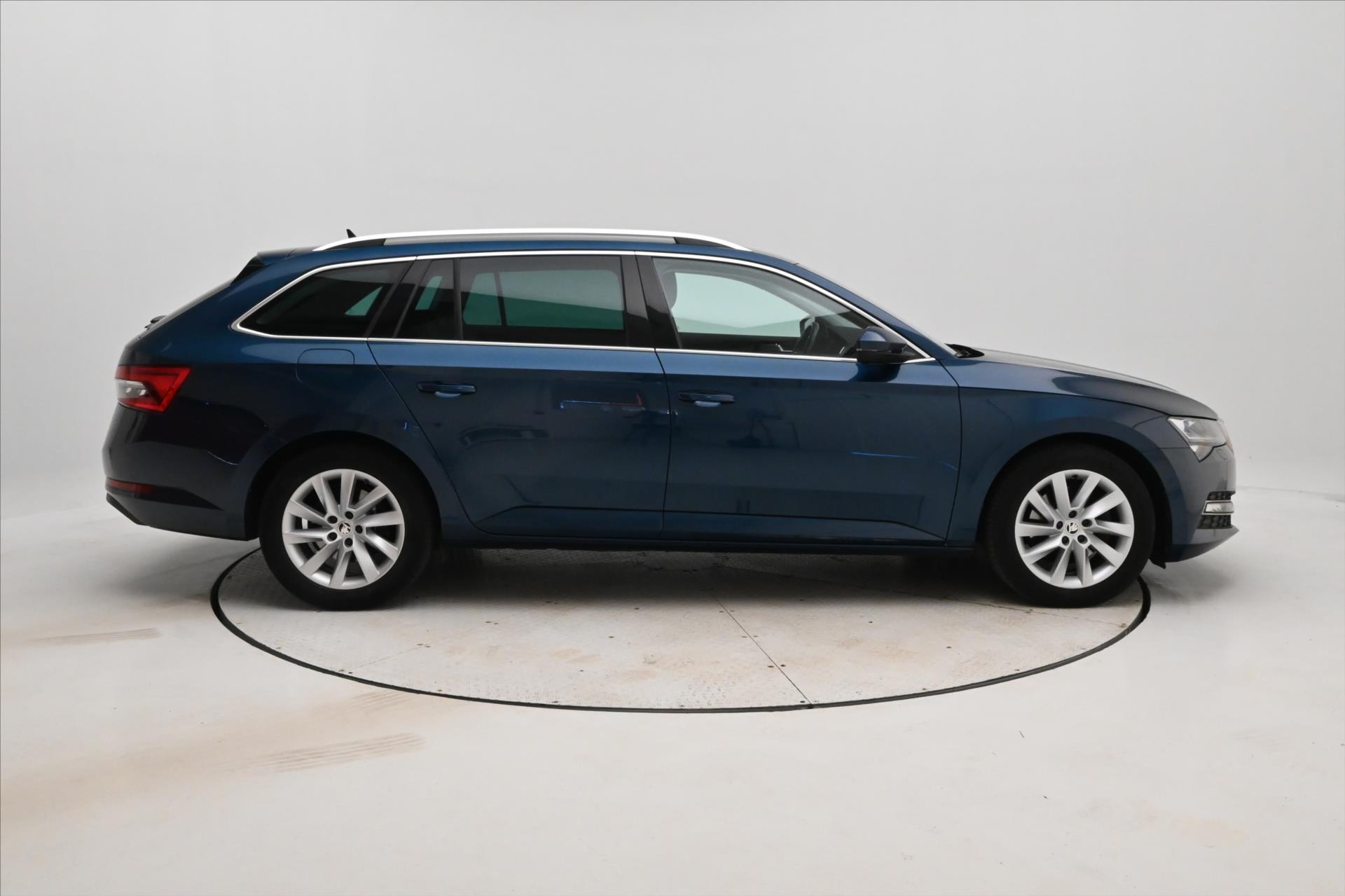 Hlavní fotografie vozu Škoda Superb 2,0 TDI 110kW DSG Style Záruka až 5 let (5)