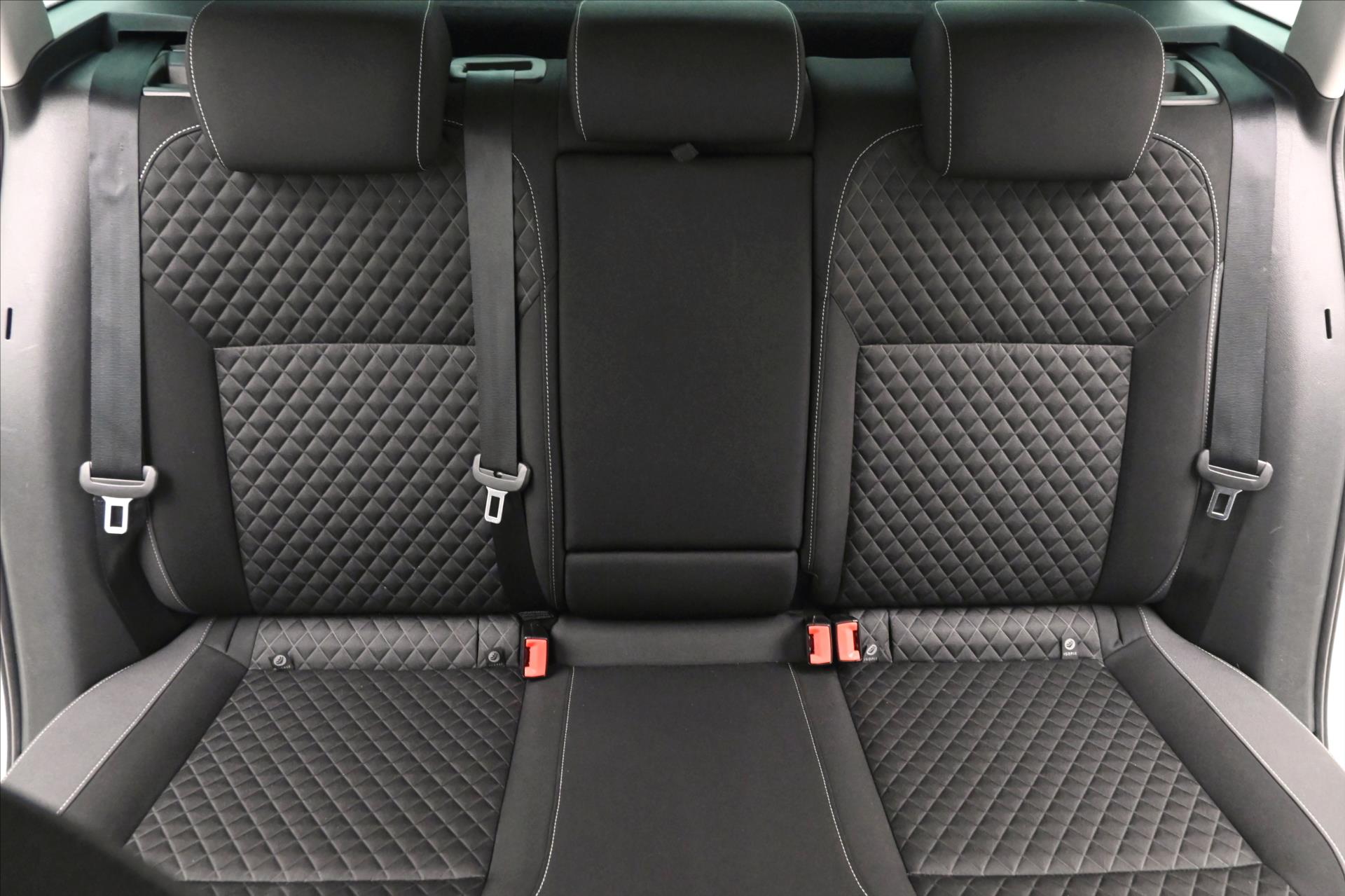 Hlavní fotografie vozu Škoda Rapid 1,6 TDI 85kW Style Záruka až 5 let (26)