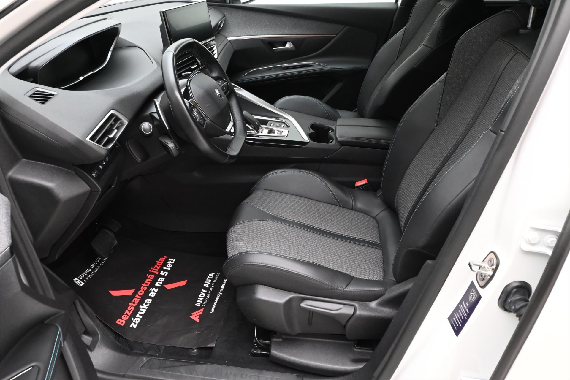 Hlavní fotografie vozu Peugeot 5008 1,5 HDI 96 kW EAT8 7Míst ALLURE Záruka až 5 let (13)