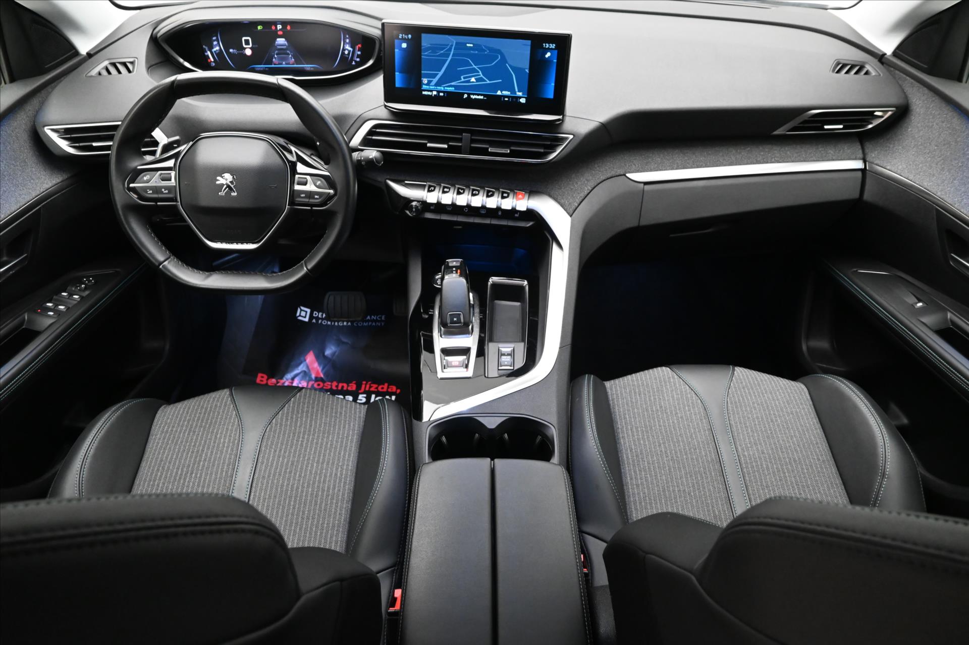 Hlavní fotografie vozu Peugeot 5008 1,5 HDI 96 kW EAT8 7Míst ALLURE Záruka až 5 let (15)