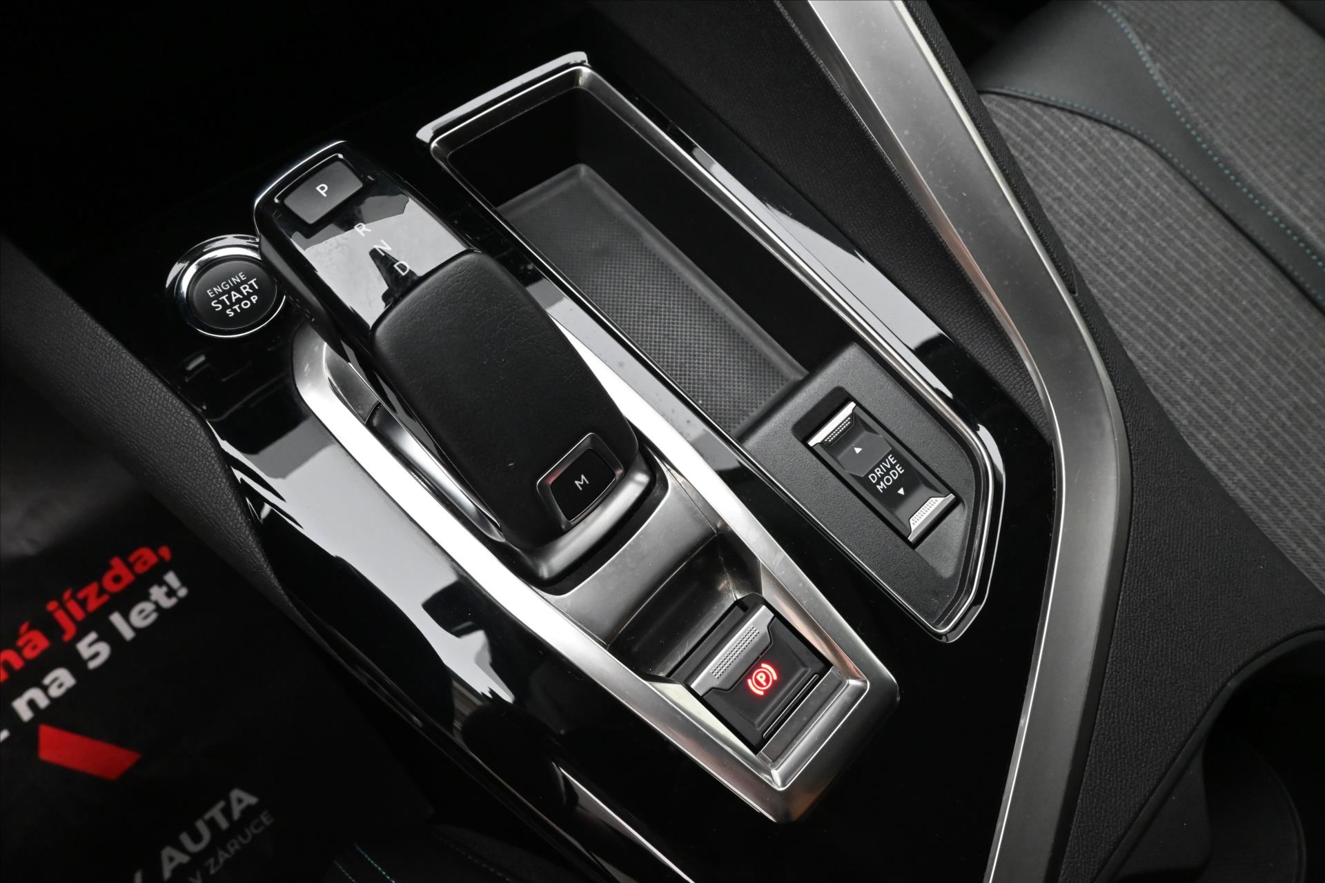 Hlavní fotografie vozu Peugeot 5008 1,5 HDI 96 kW EAT8 7Míst ALLURE Záruka až 5 let (24)