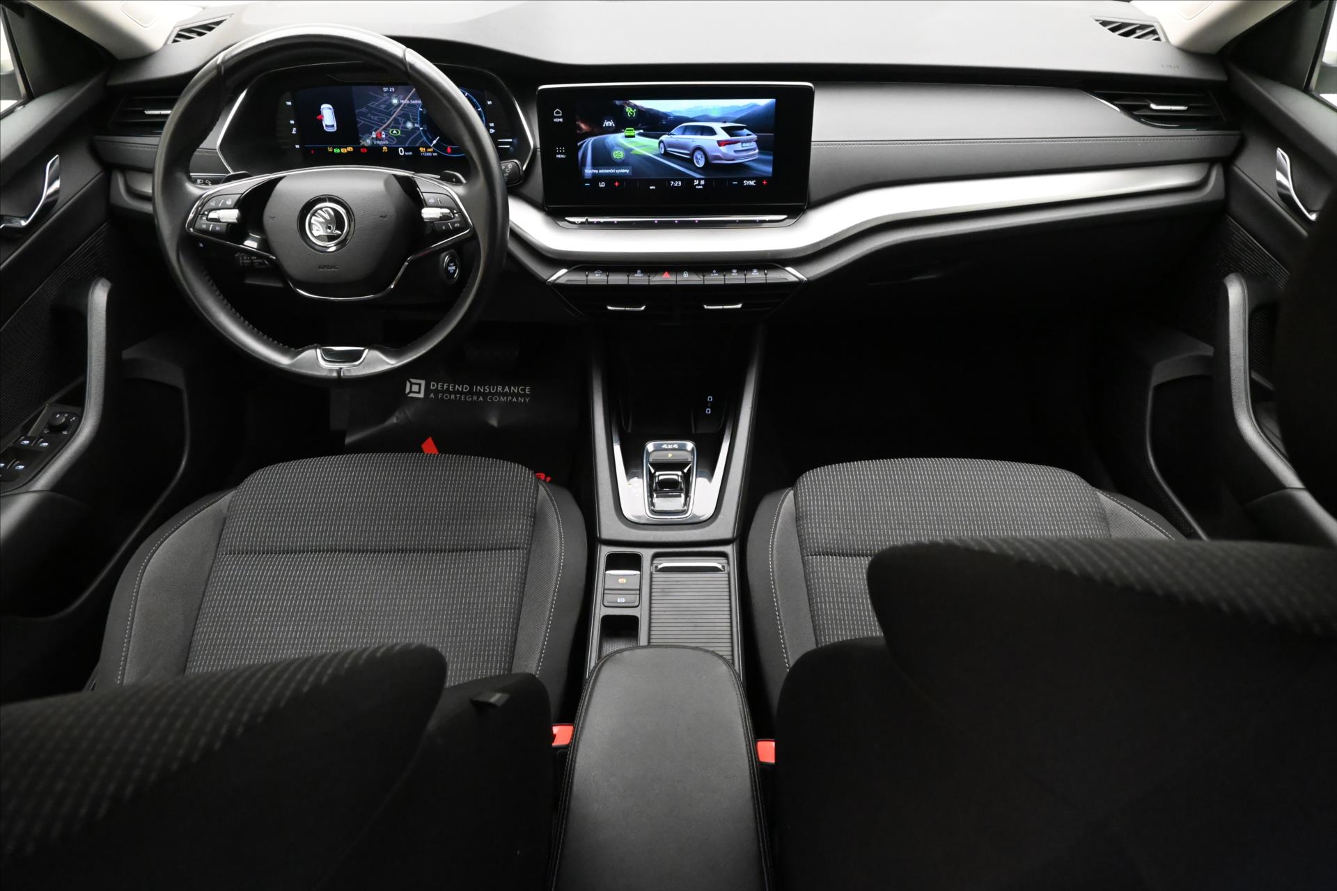 Hlavní fotografie vozu Škoda Octavia 2,0 TDI 110kW 4x4 DSG Ambition Záruka až 5 let (15)
