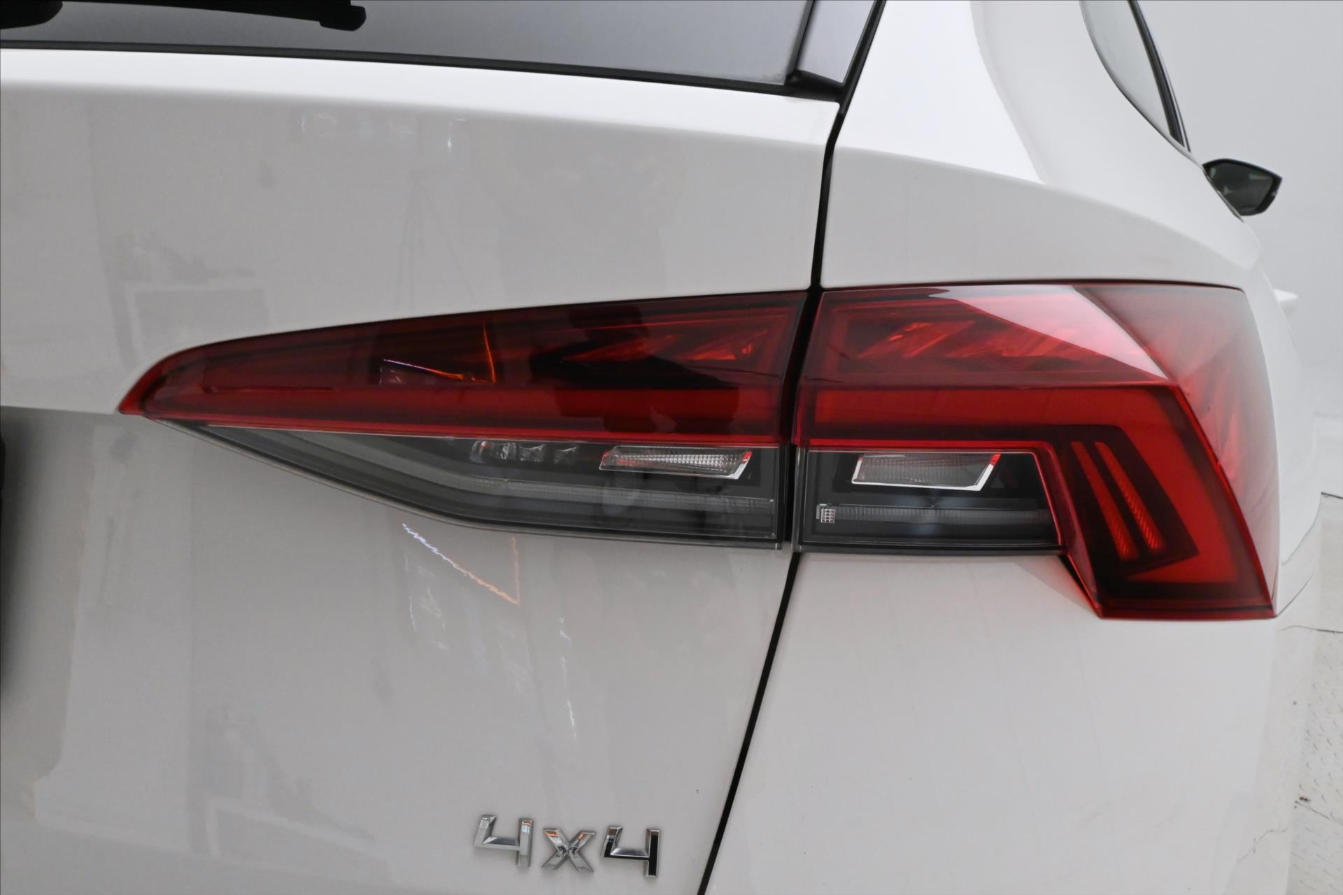 Hlavní fotografie vozu Škoda Octavia 2,0 TDI 110kW 4x4 DSG Ambition Záruka až 5 let (29)