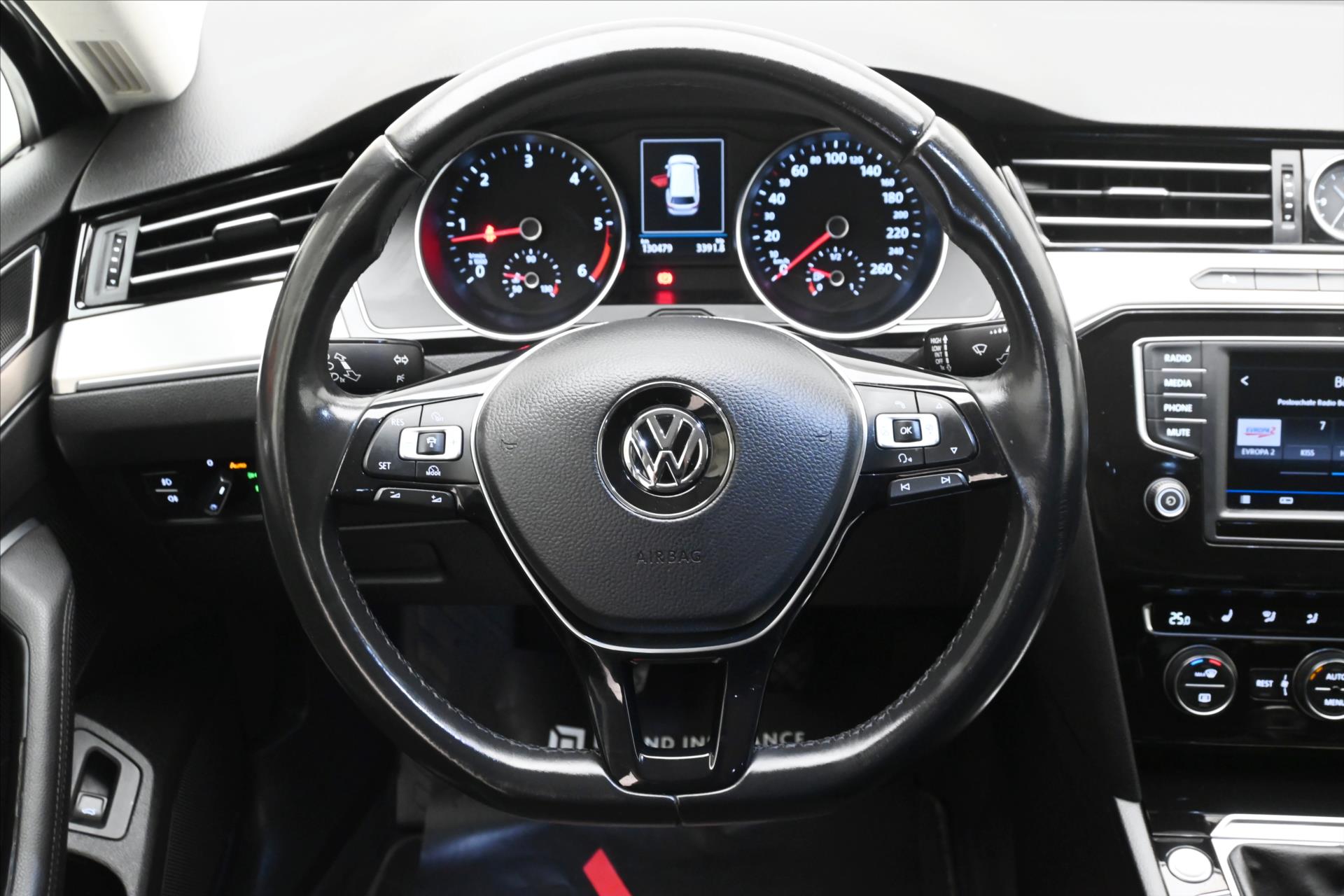 Hlavní fotografie vozu Volkswagen Passat 2,0 TDI 110 kW Highline Záruka až 5 let (18)