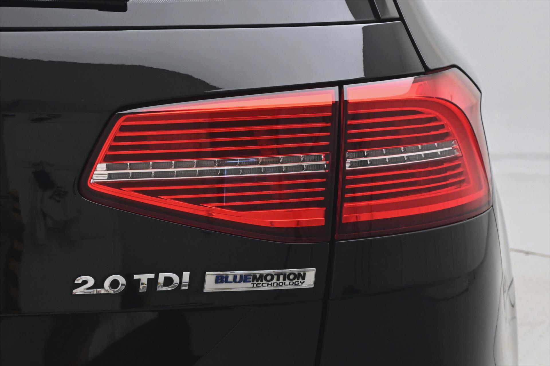 Hlavní fotografie vozu Volkswagen Passat 2,0 TDI 110 kW Highline Záruka až 5 let (29)